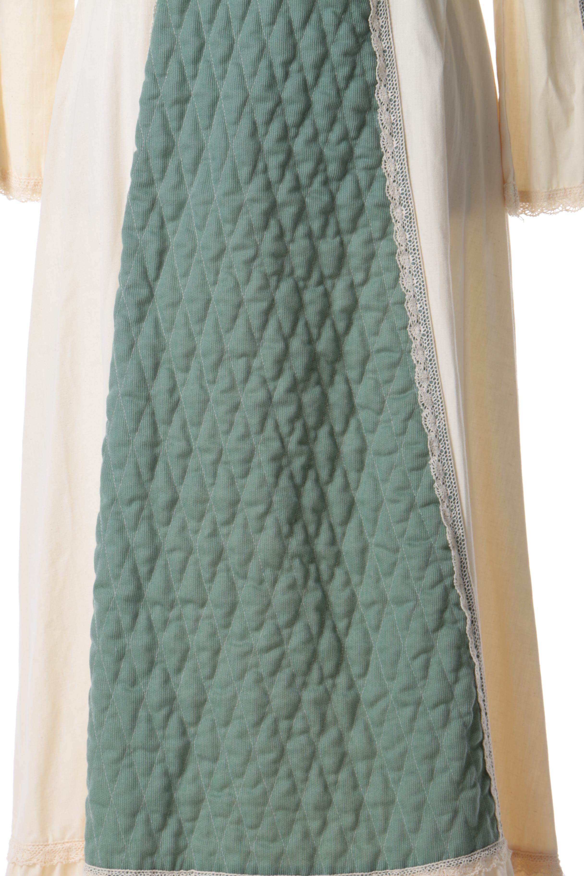 Circa 1970s Vintage Jessica McClintock Gunne Sax Dress