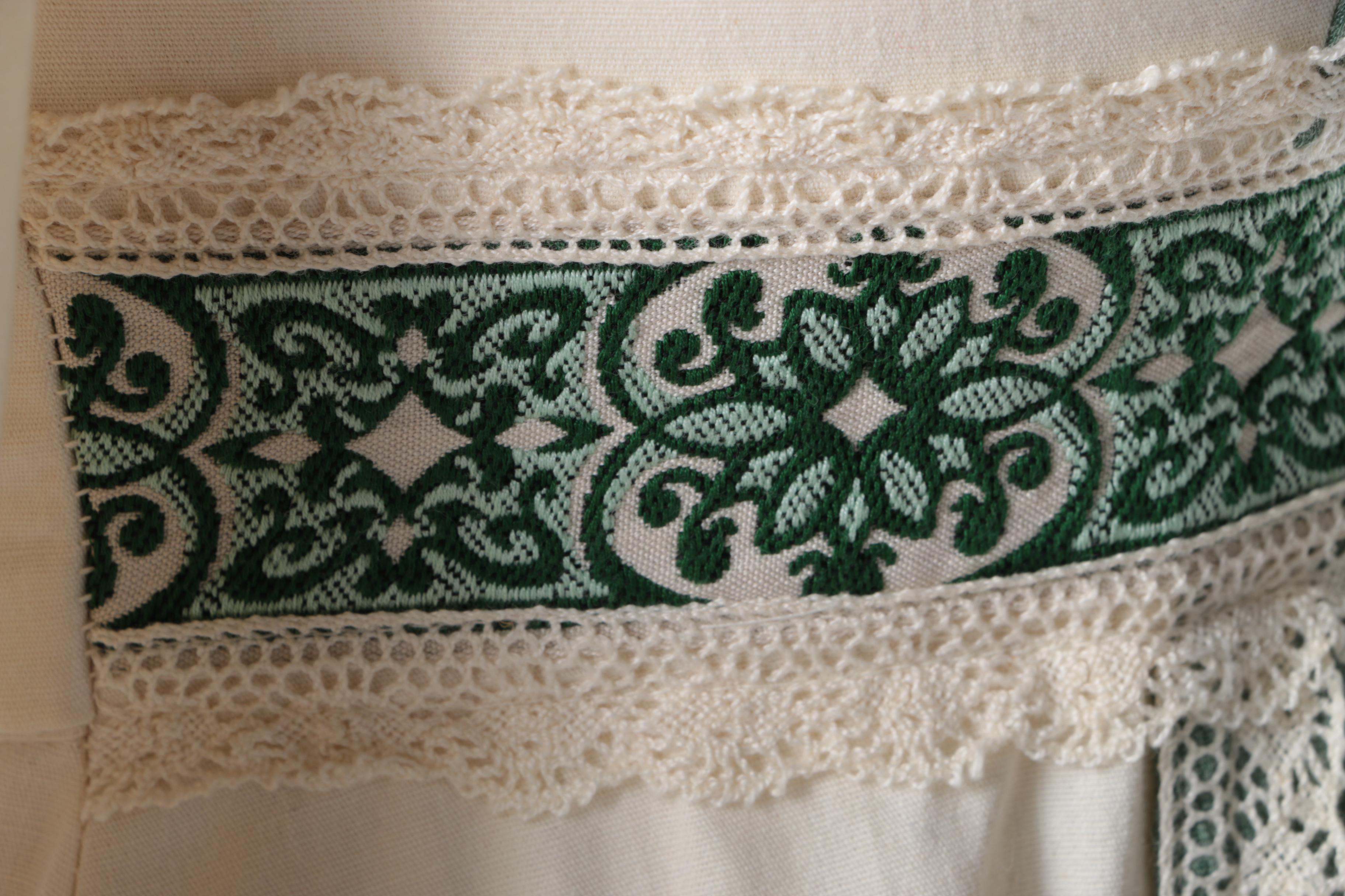 Circa 1970s Vintage Jessica McClintock Gunne Sax Dress