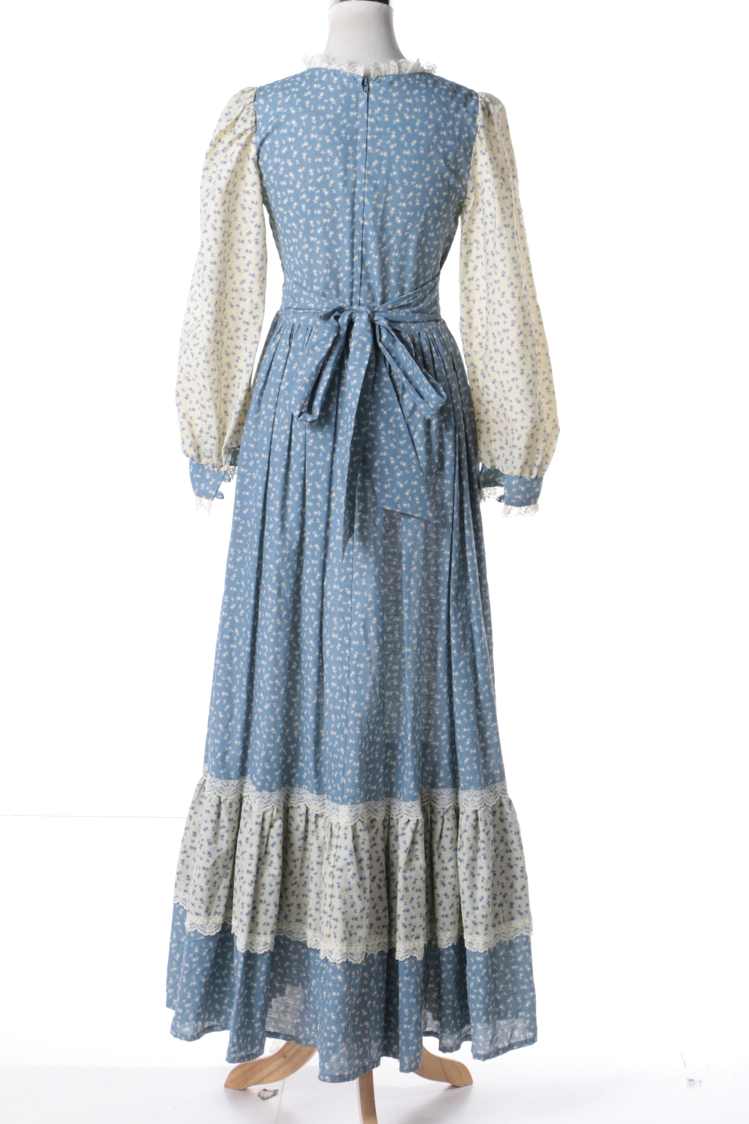 Circa 1970s Vintage Jessica McClintock Gunne Sax Dress