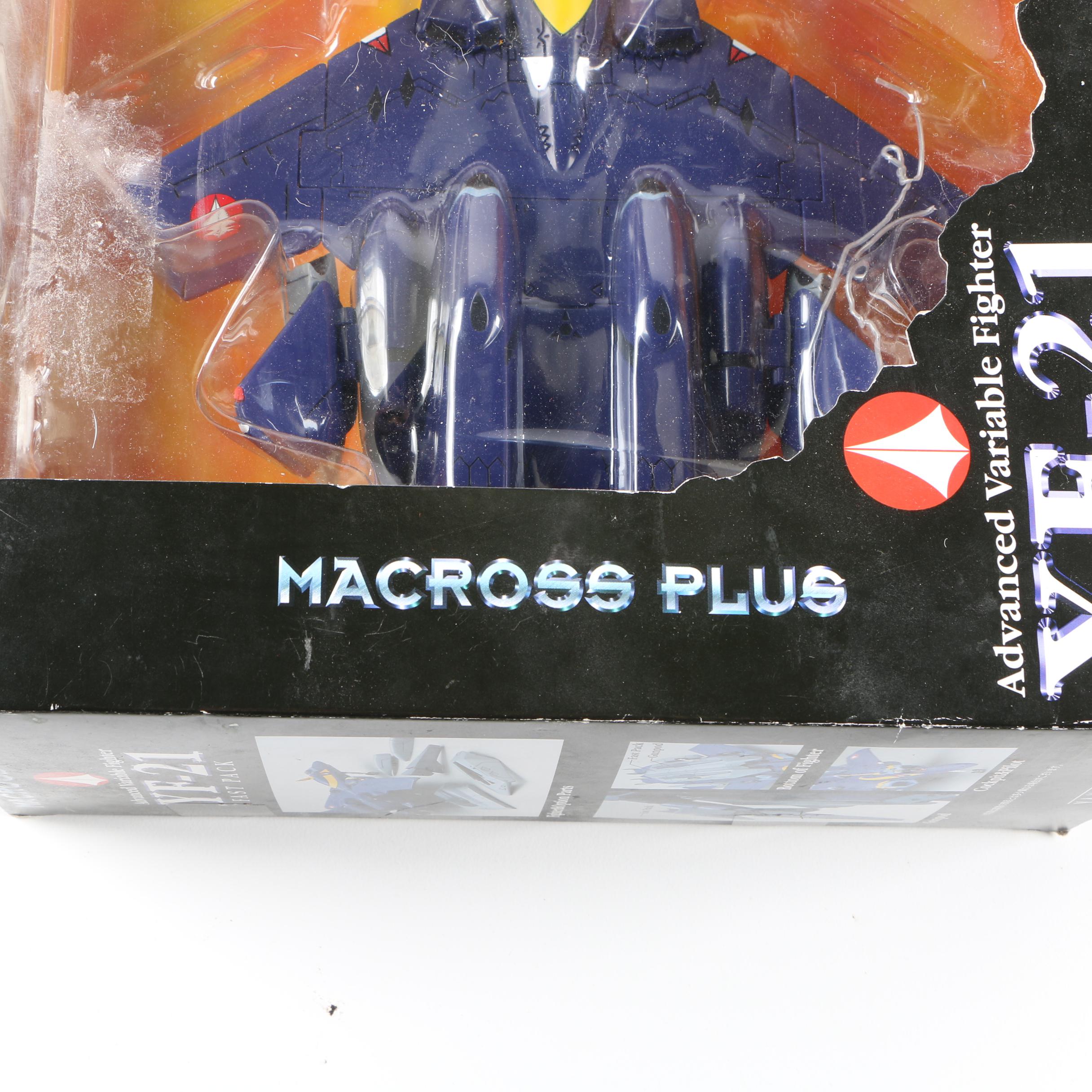 YF-21 Advanced Variable Fighter Die-Cast Figure by Macross Plus