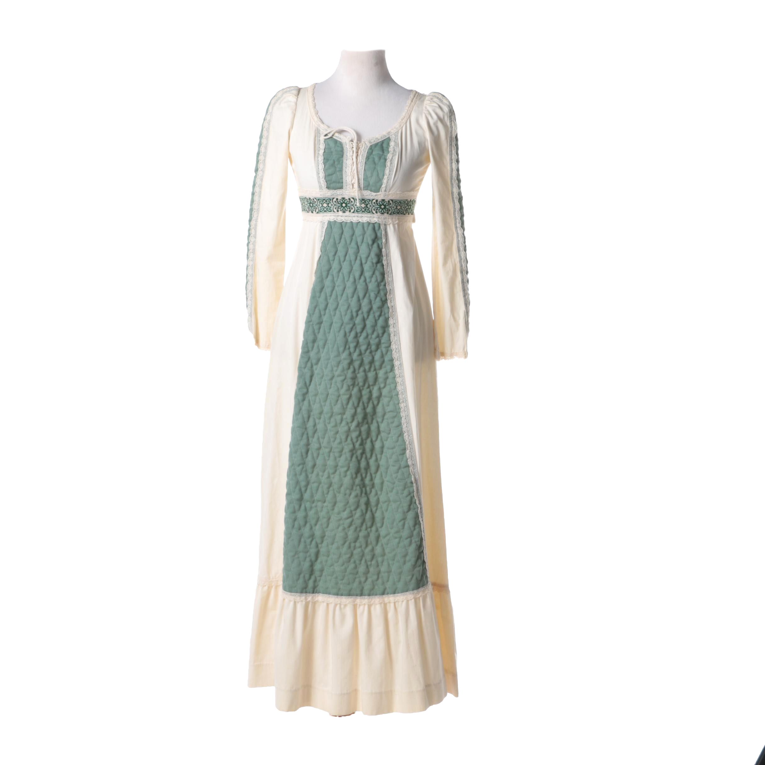Circa 1970s Vintage Jessica McClintock Gunne Sax Dress