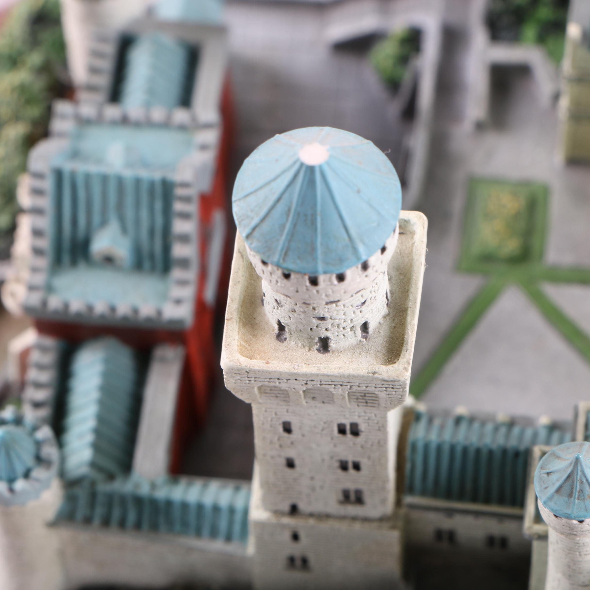 1994 Lenox Neuschwanstein Castle Figurine