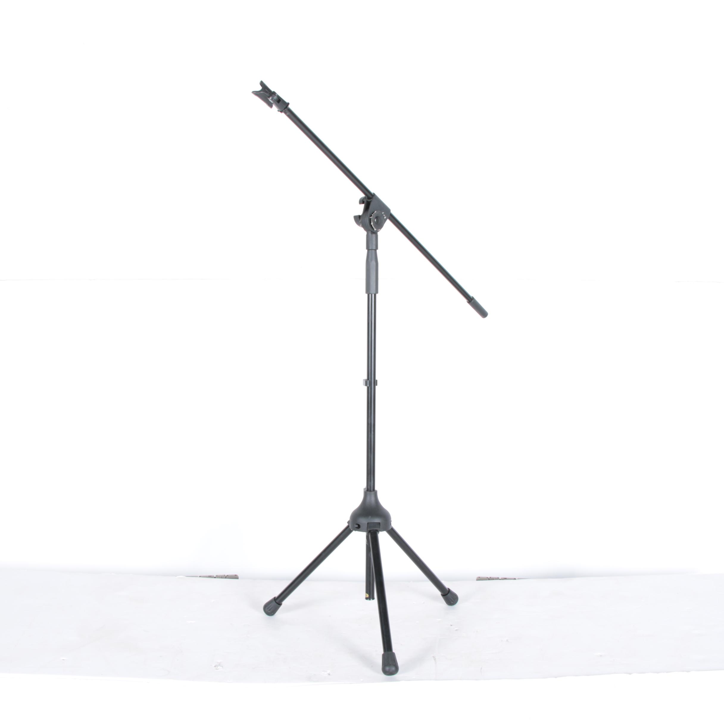 Peavey PVi 100 Microphone, Stand and Accessories