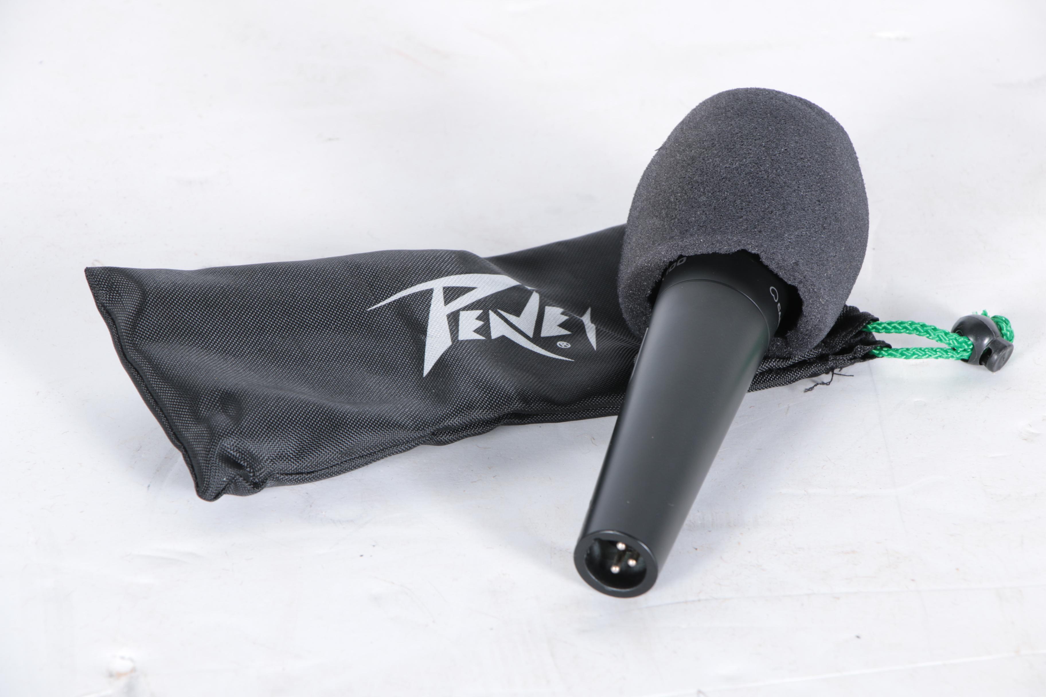 Peavey PVi 100 Microphone, Stand and Accessories