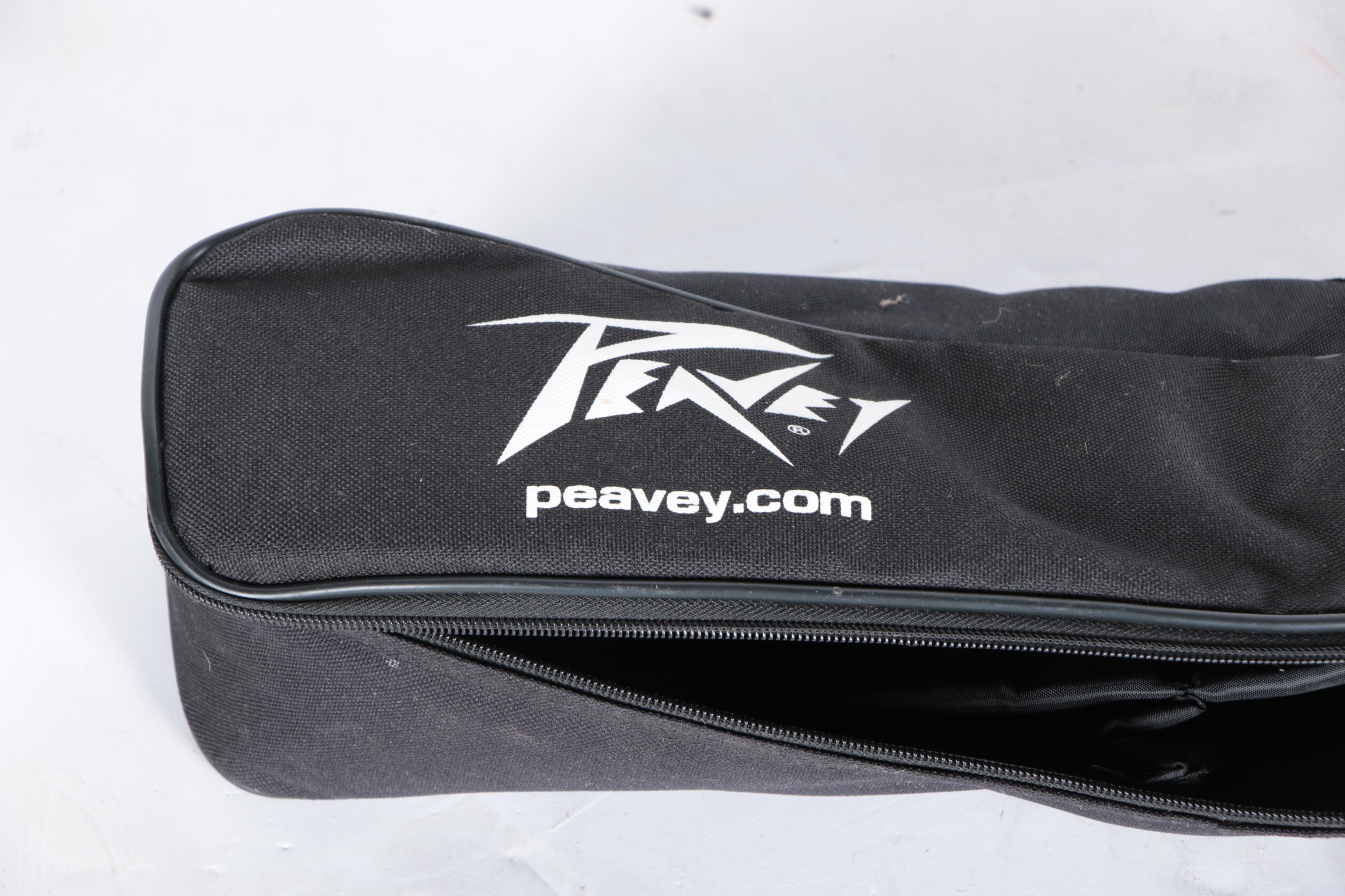 Peavey PVi 100 Microphone, Stand and Accessories