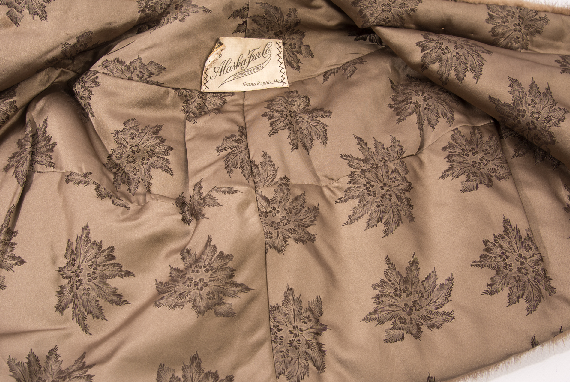 Dark Blonde Mink Stole by Alaska Fur Company