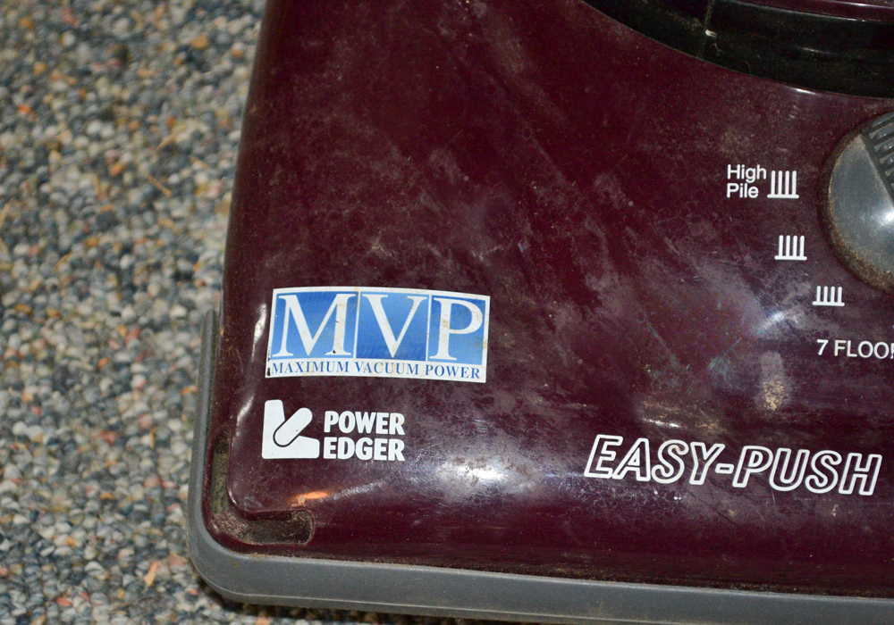 Dirt Devil Swivel Glide Vacuum