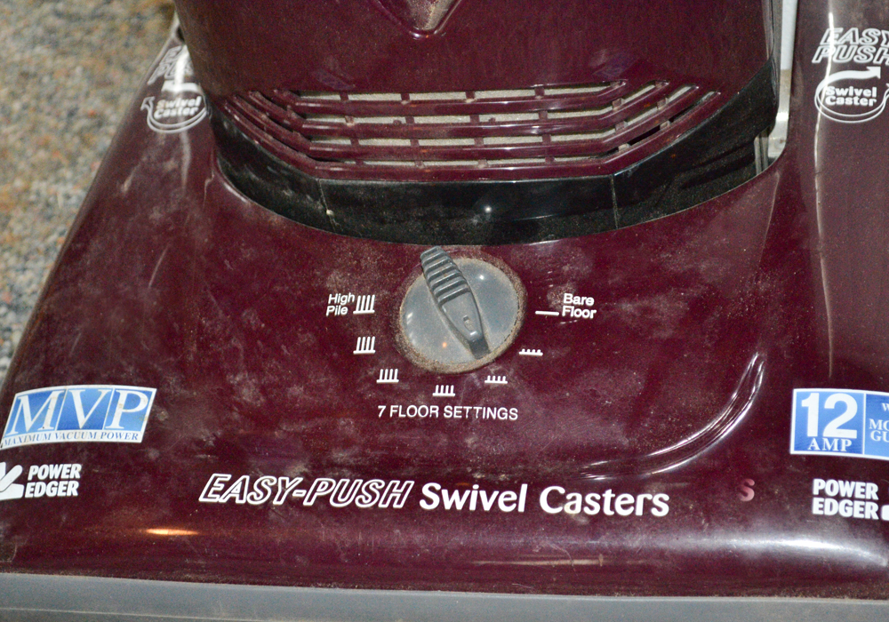 Dirt Devil Swivel Glide Vacuum