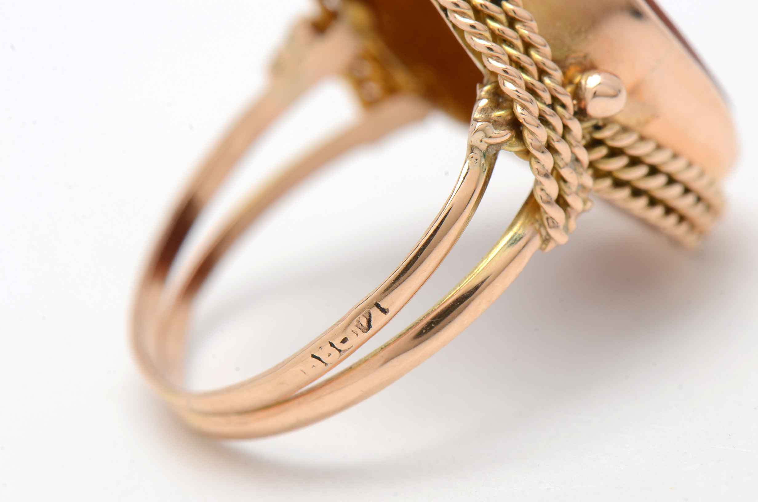 14K Yellow Gold Carnelian Intaglio Ring