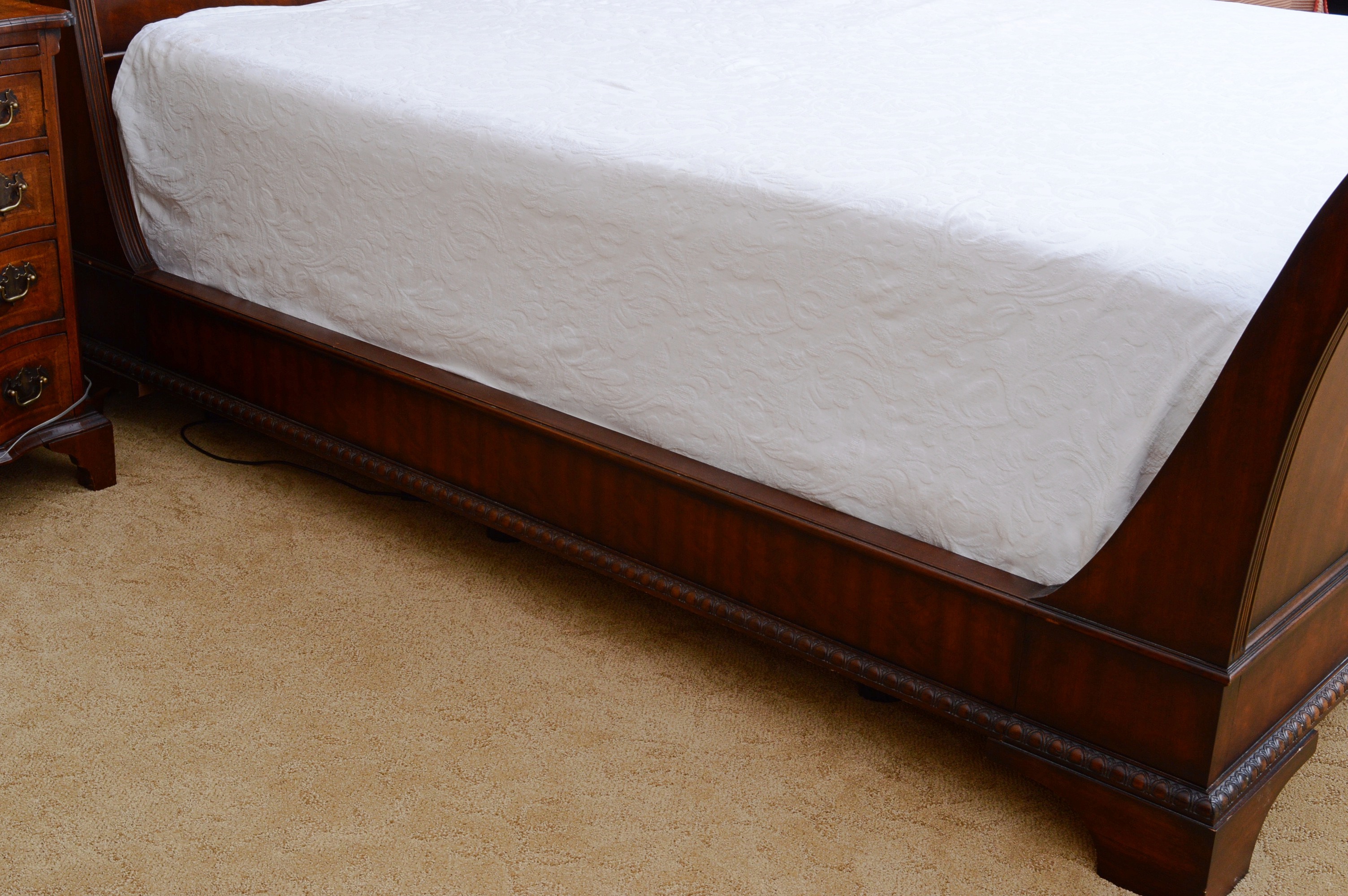 Henredon King Size Sleigh Bed