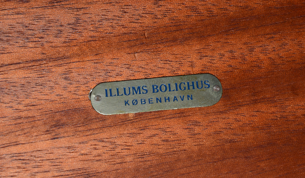 Danish Modern Rosewood Veneer Nesting Tables By Illums Bolighus