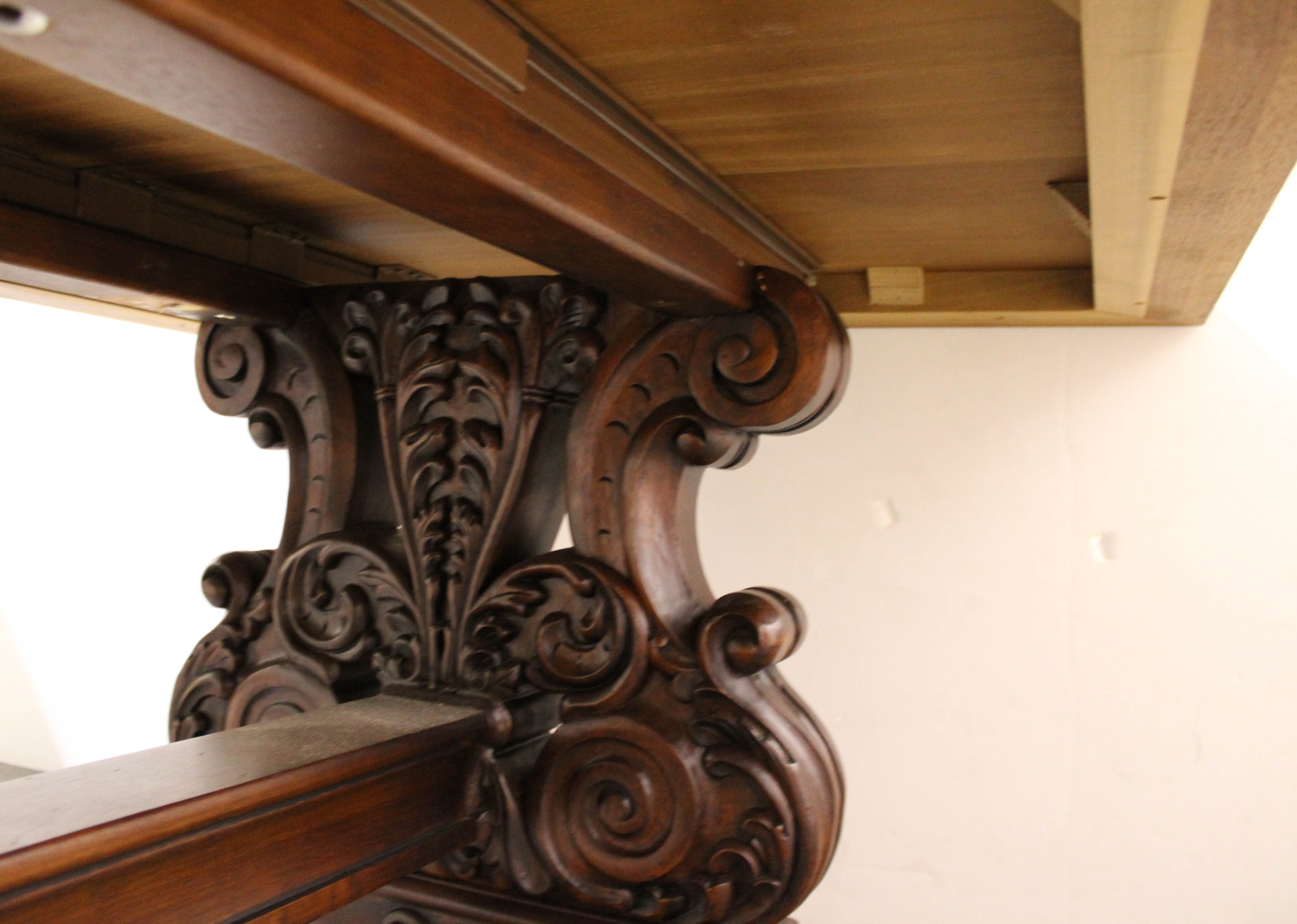 Vintage Mahogany Trestle Dining Table by Henredon