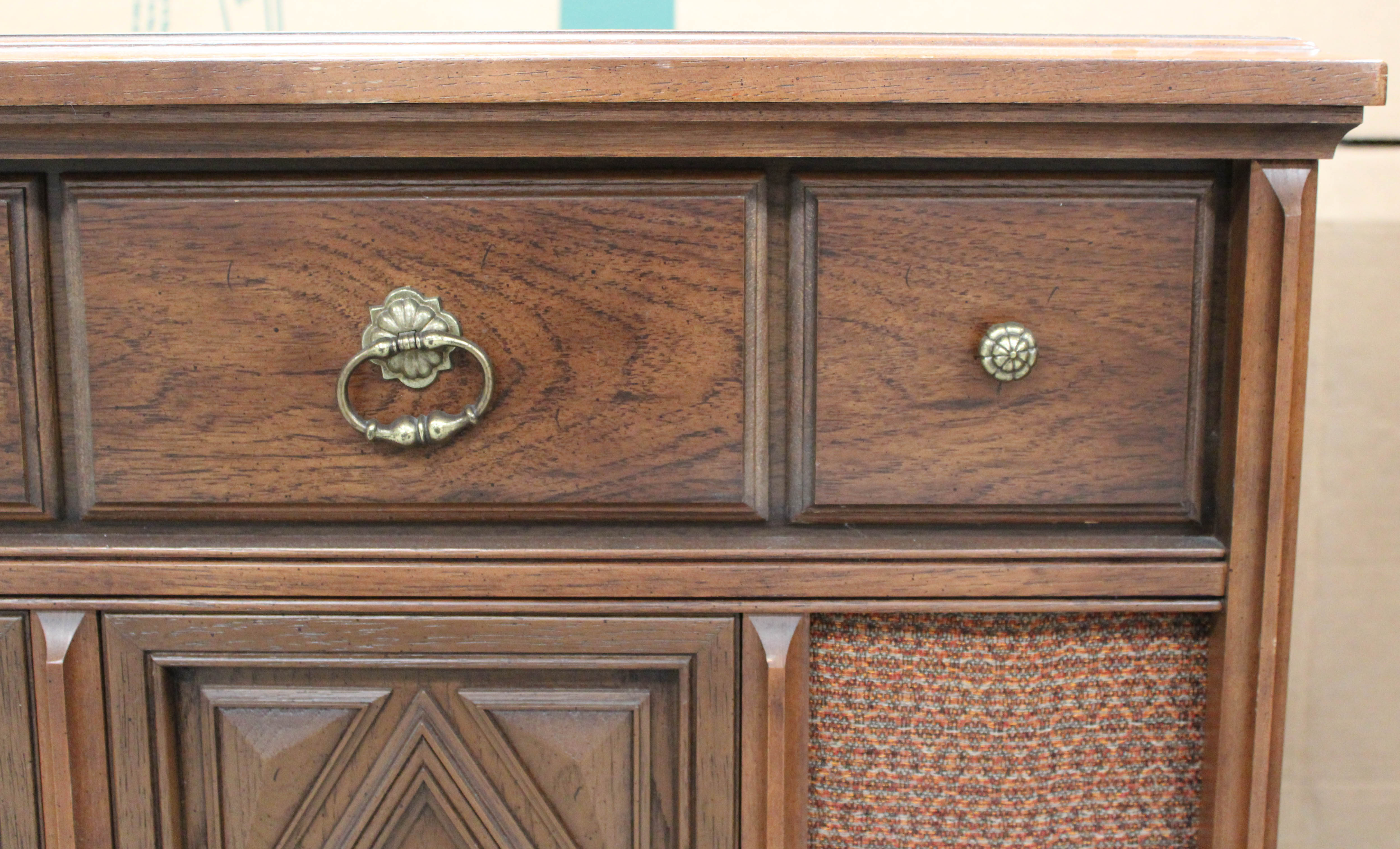 1960s Magnavox Astro Sonic Stereo Console