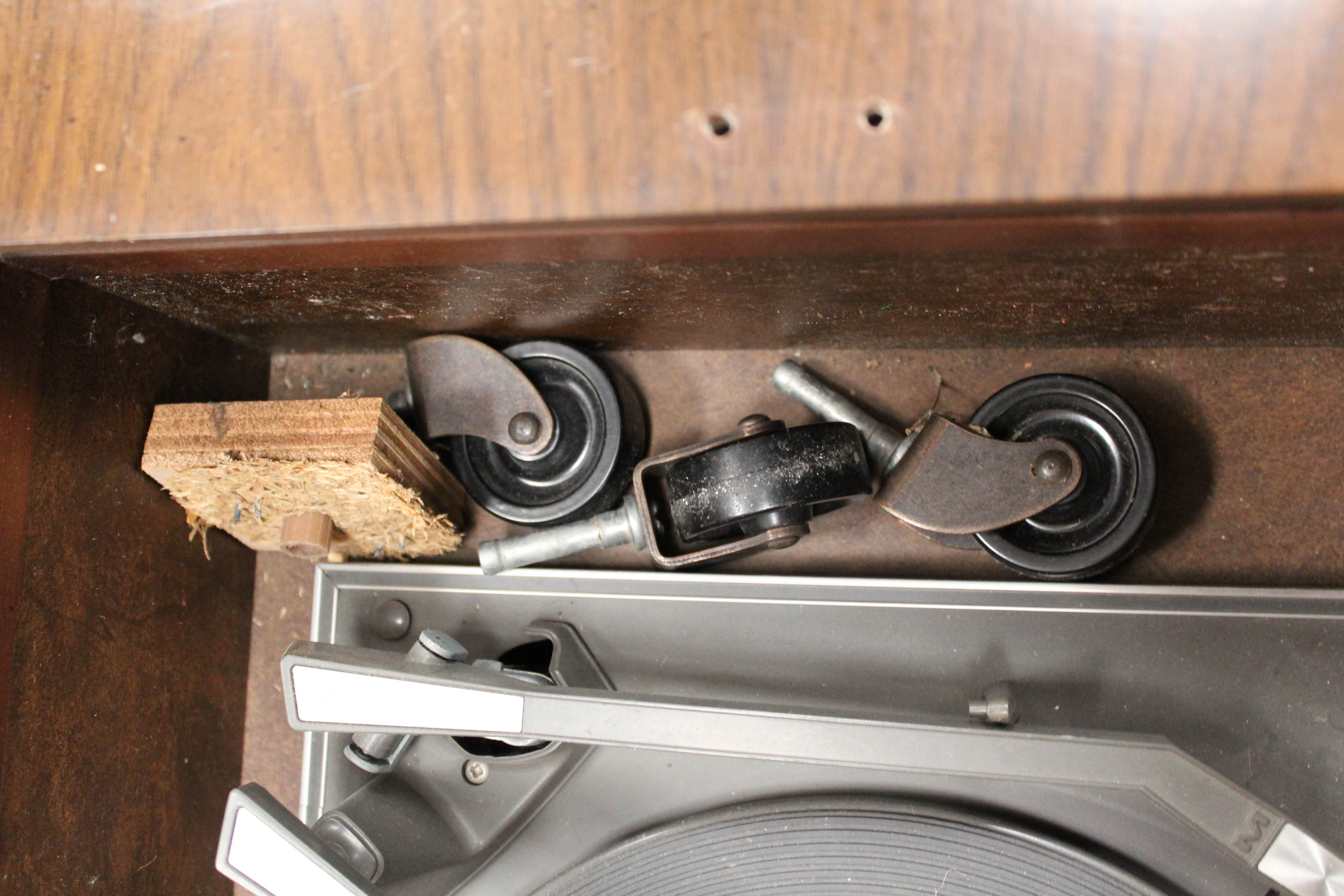 1960s Magnavox Astro Sonic Stereo Console