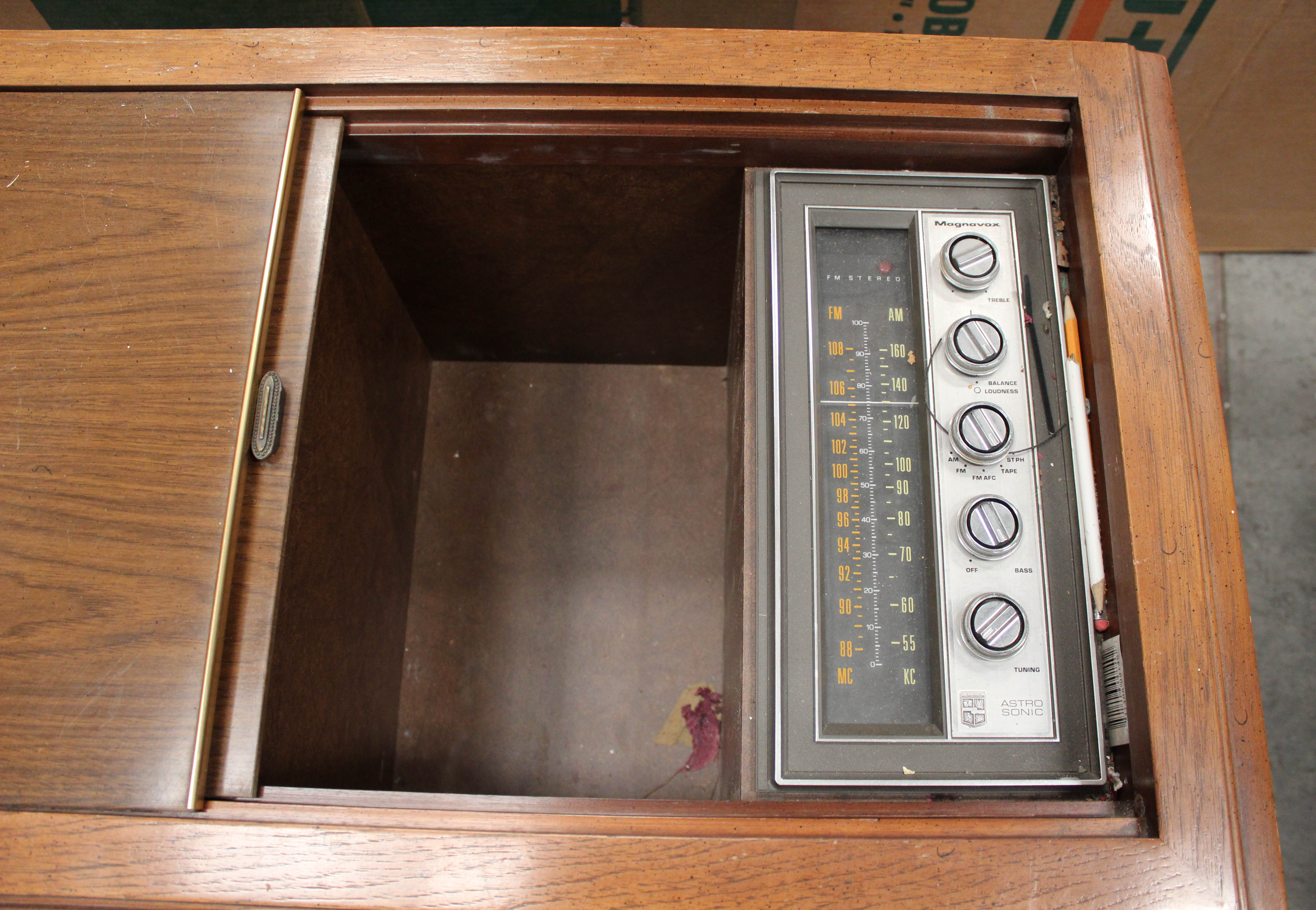 1960s Magnavox Astro Sonic Stereo Console