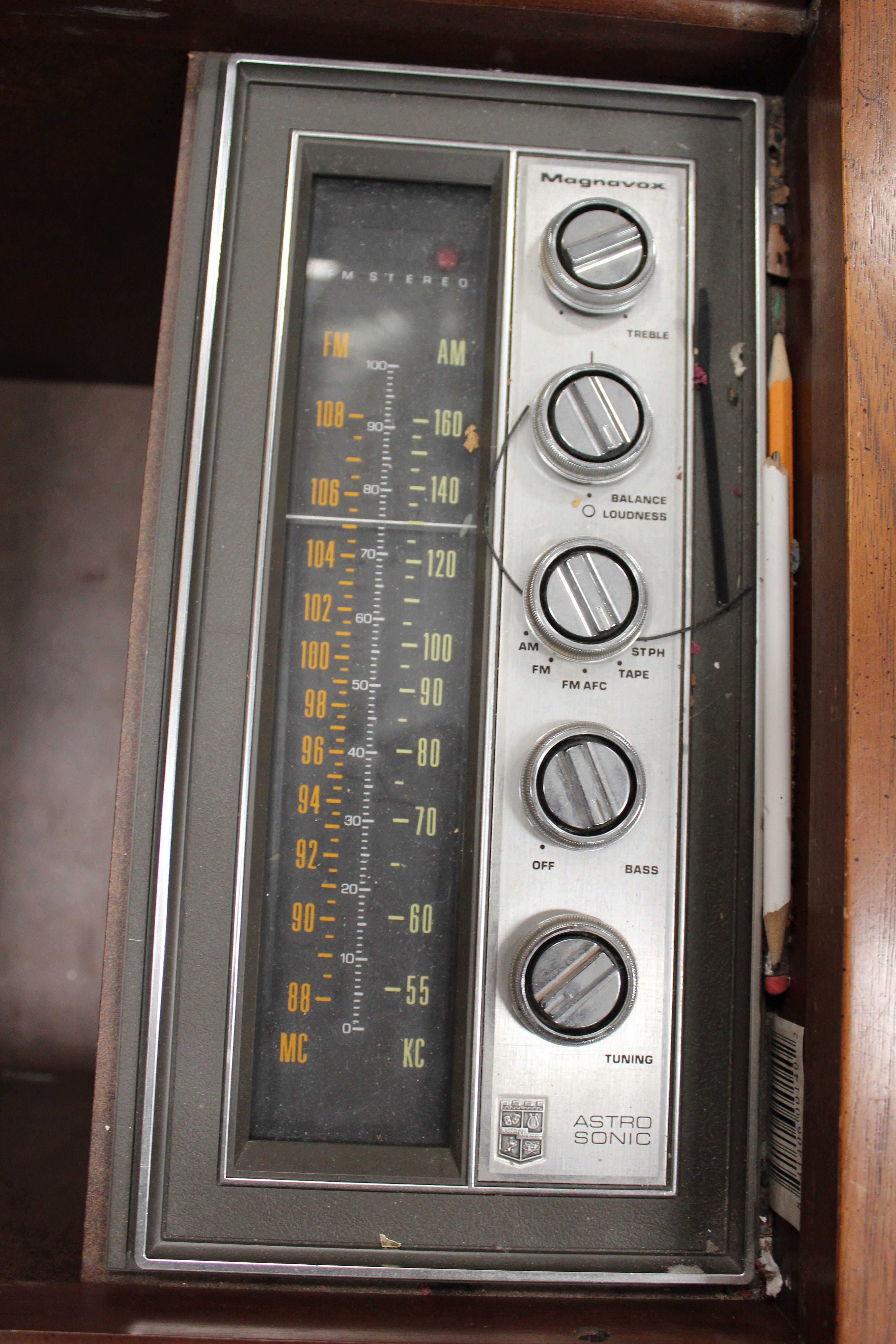 1960s Magnavox Astro Sonic Stereo Console