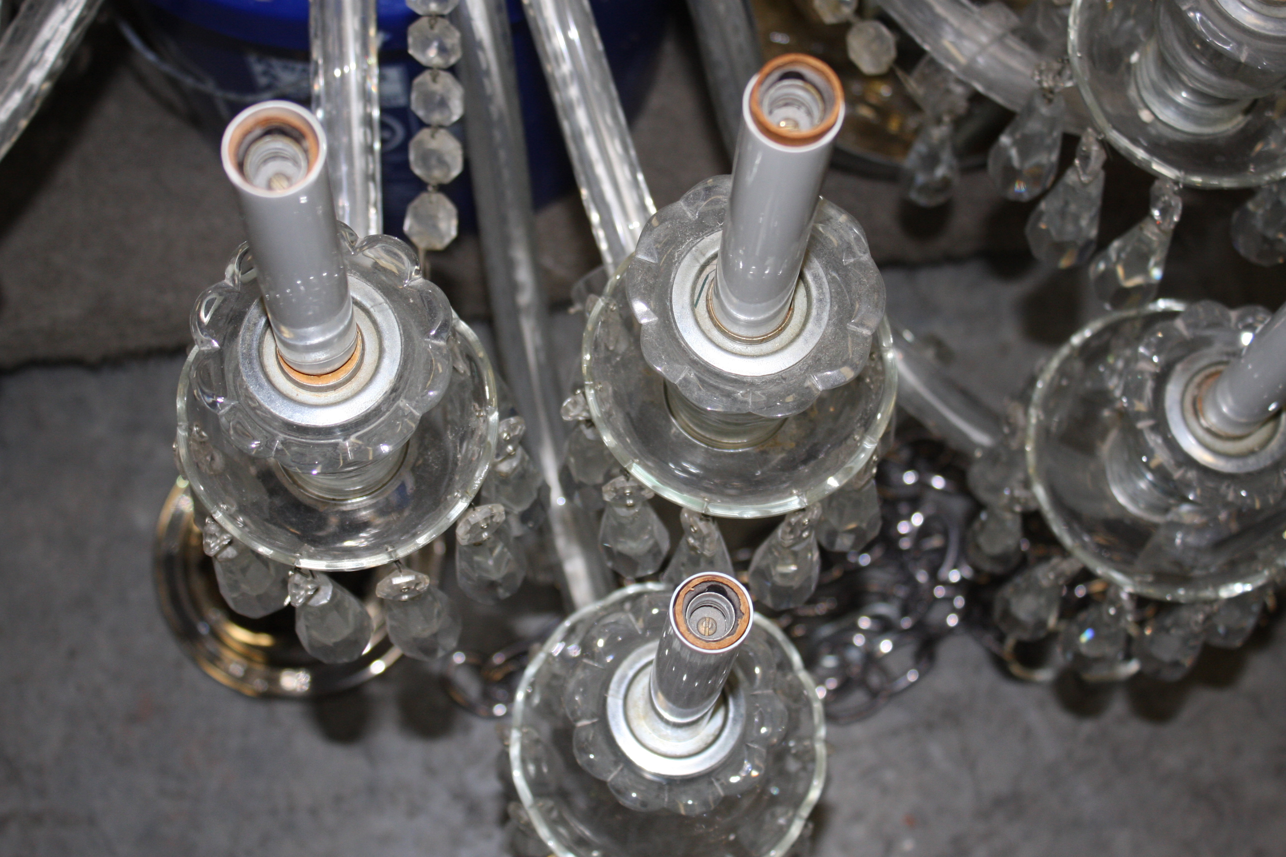 Traditional Style Crystal Chandelier