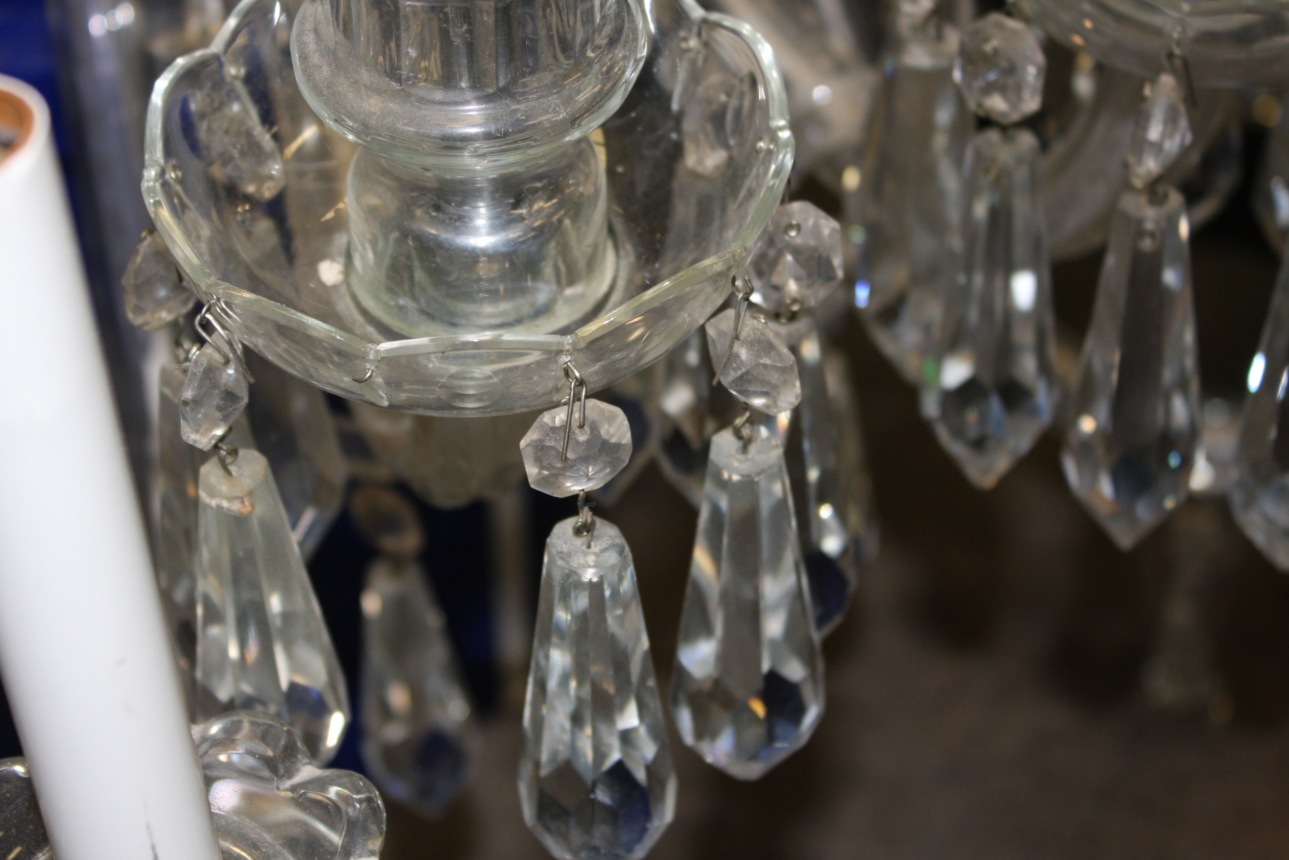Traditional Style Crystal Chandelier