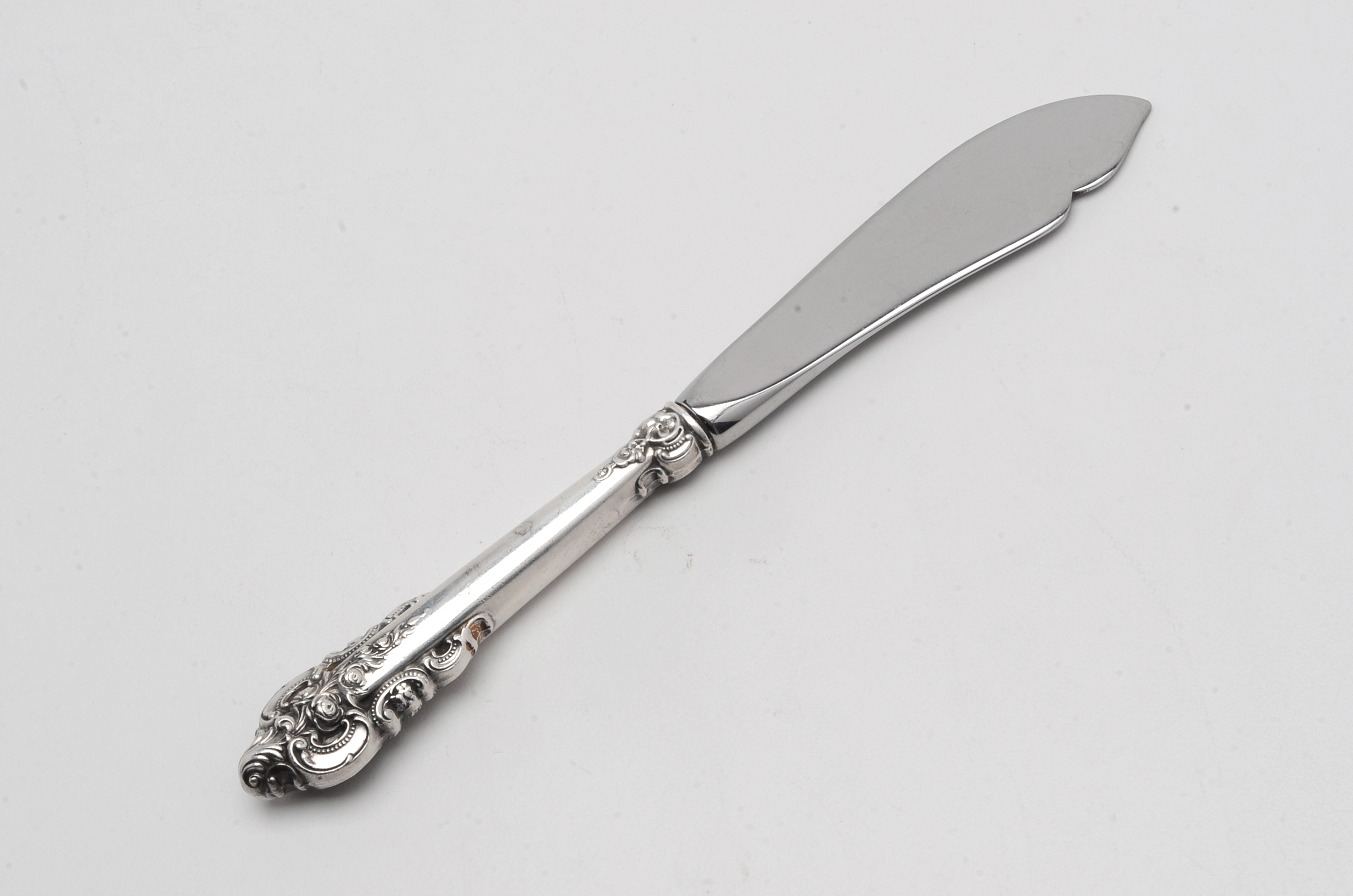 Twenty-Five Pieces of Wallace "Grande Baroque" Sterling Silver Flatware