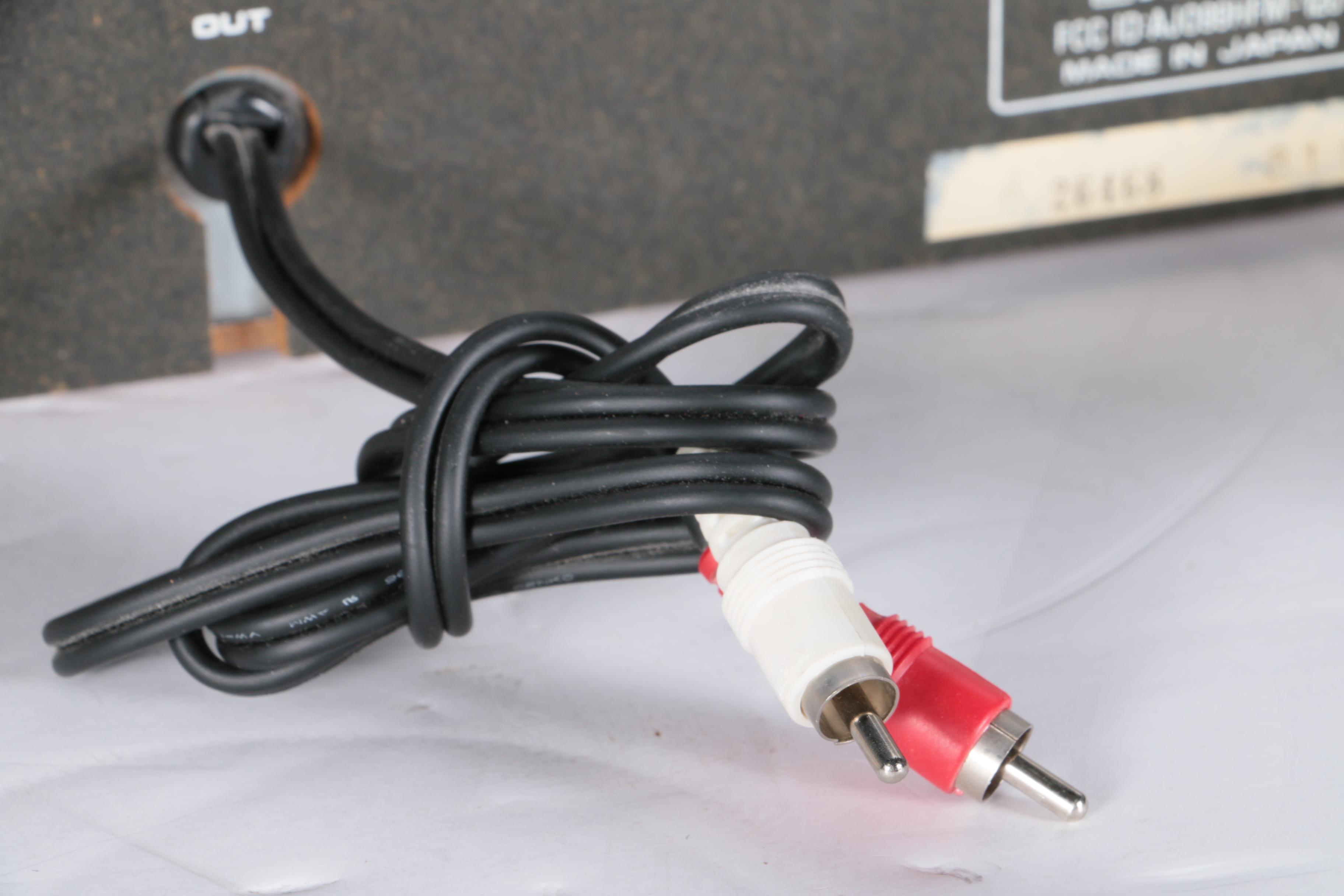 Fisher Stereo System and Speakers