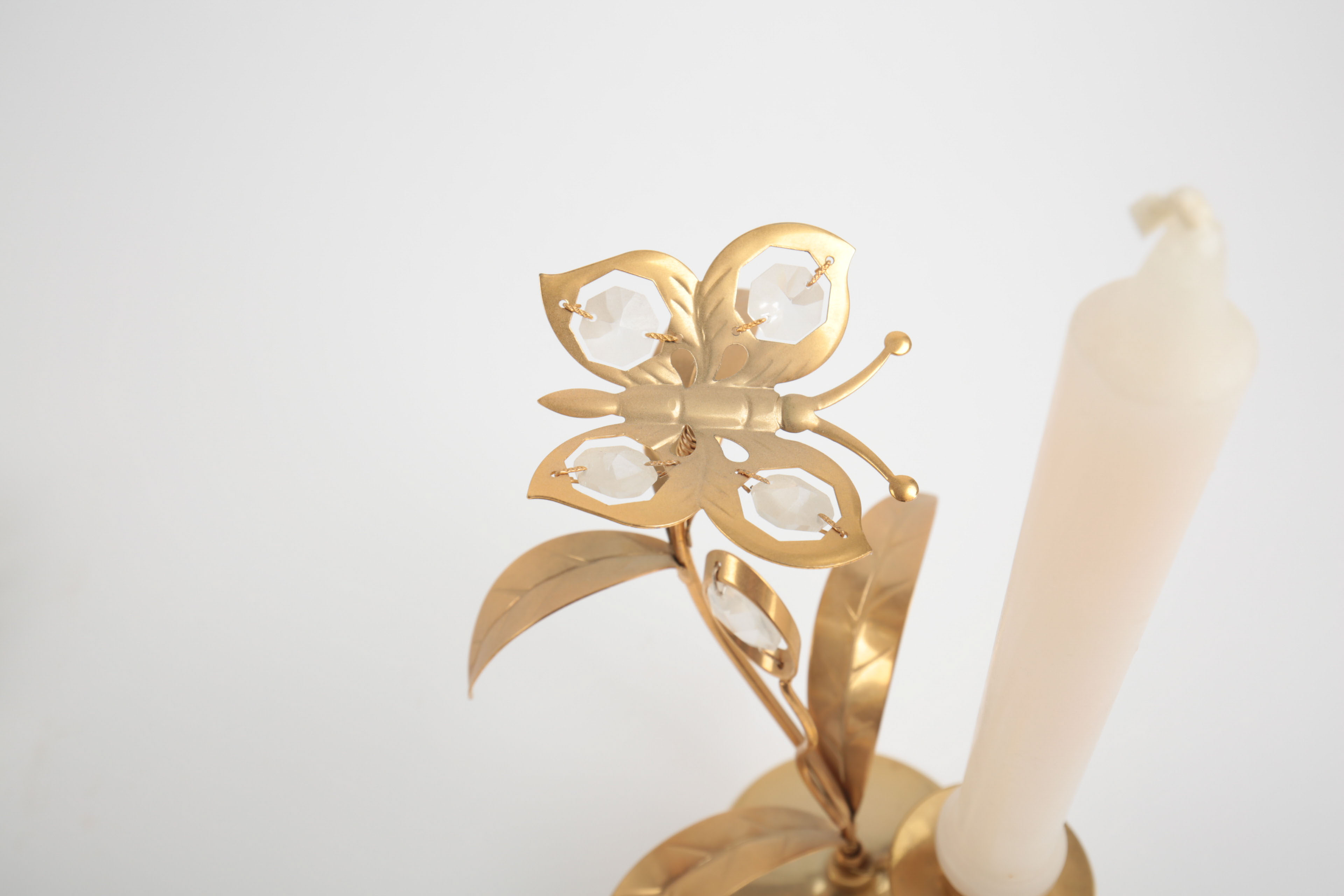 Brass and Porcelain Home Decor Including a Ronson Lighter