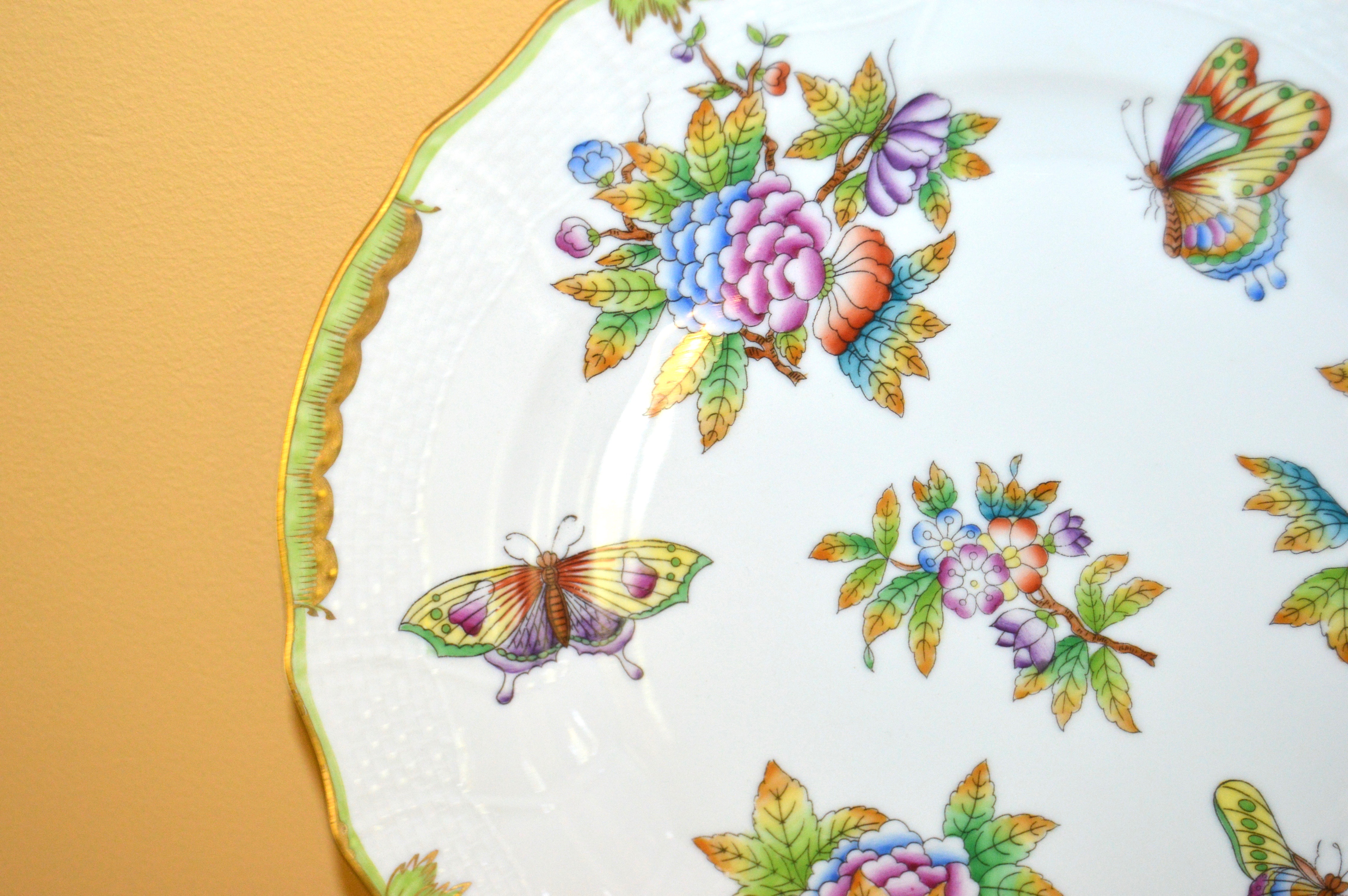 Herend "Queen Victoria" Hand-Painted Dinner Plates