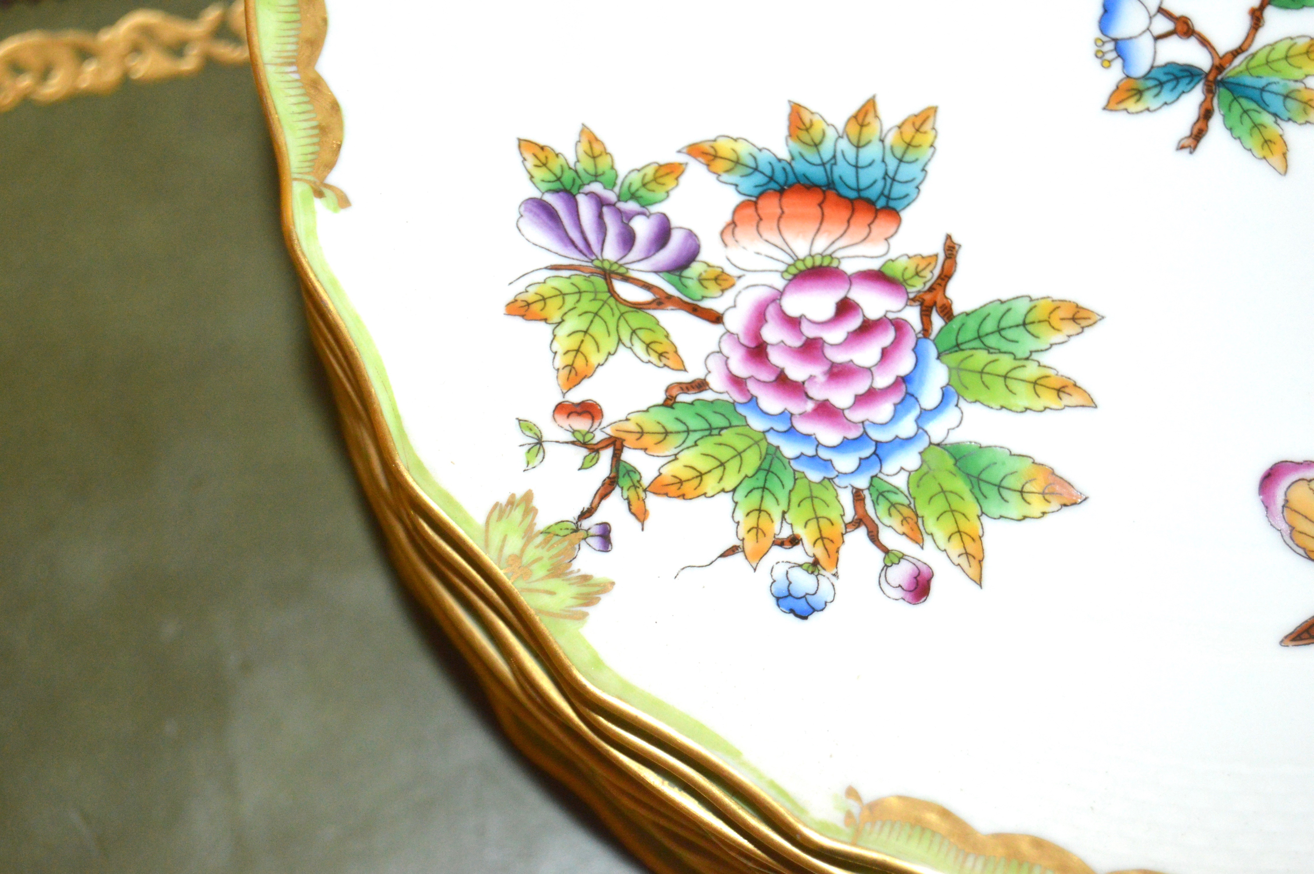 Herend "Queen Victoria" Hand-Painted Dinner Plates