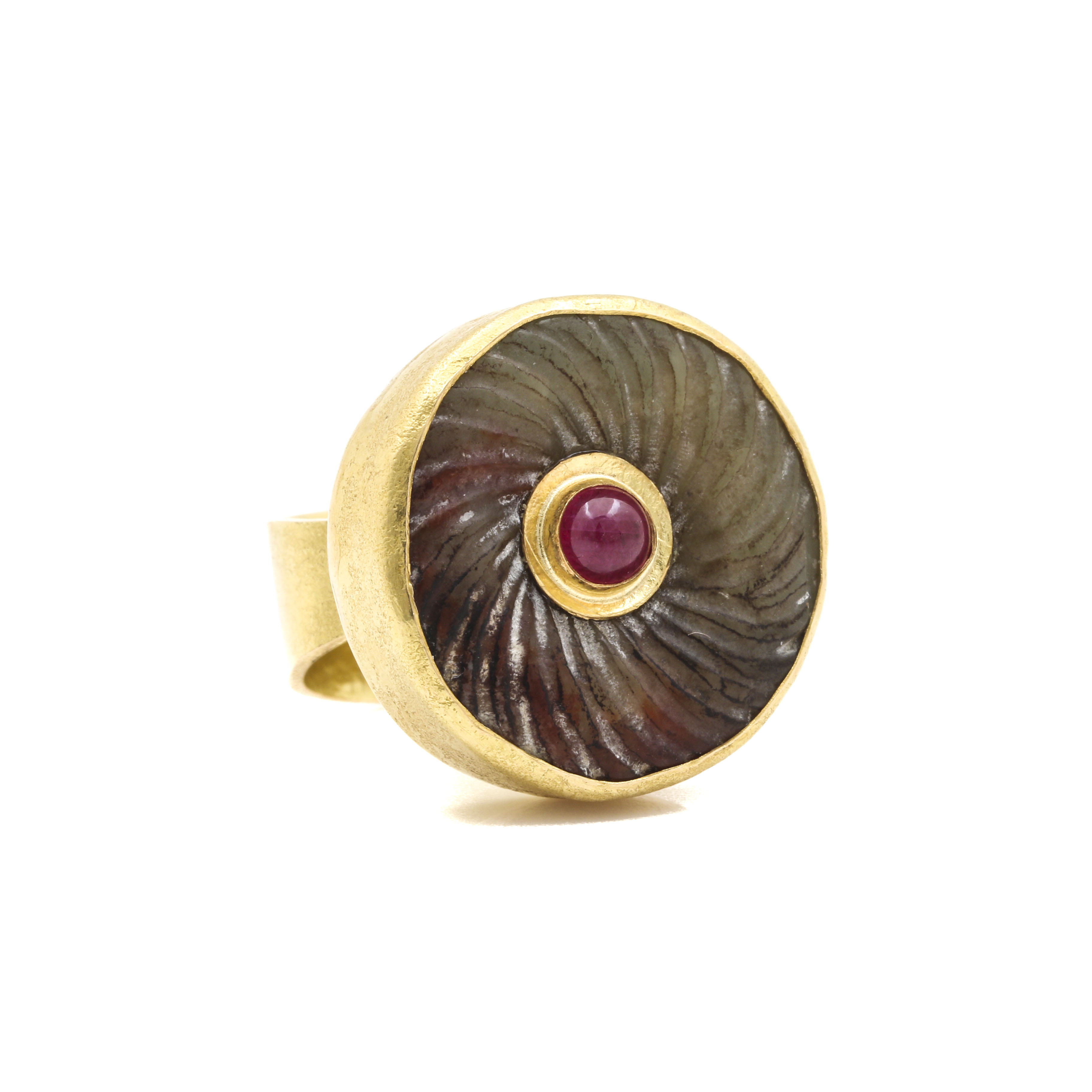 18K Yellow Gold "Cervini" Serpentine and Ruby Ring