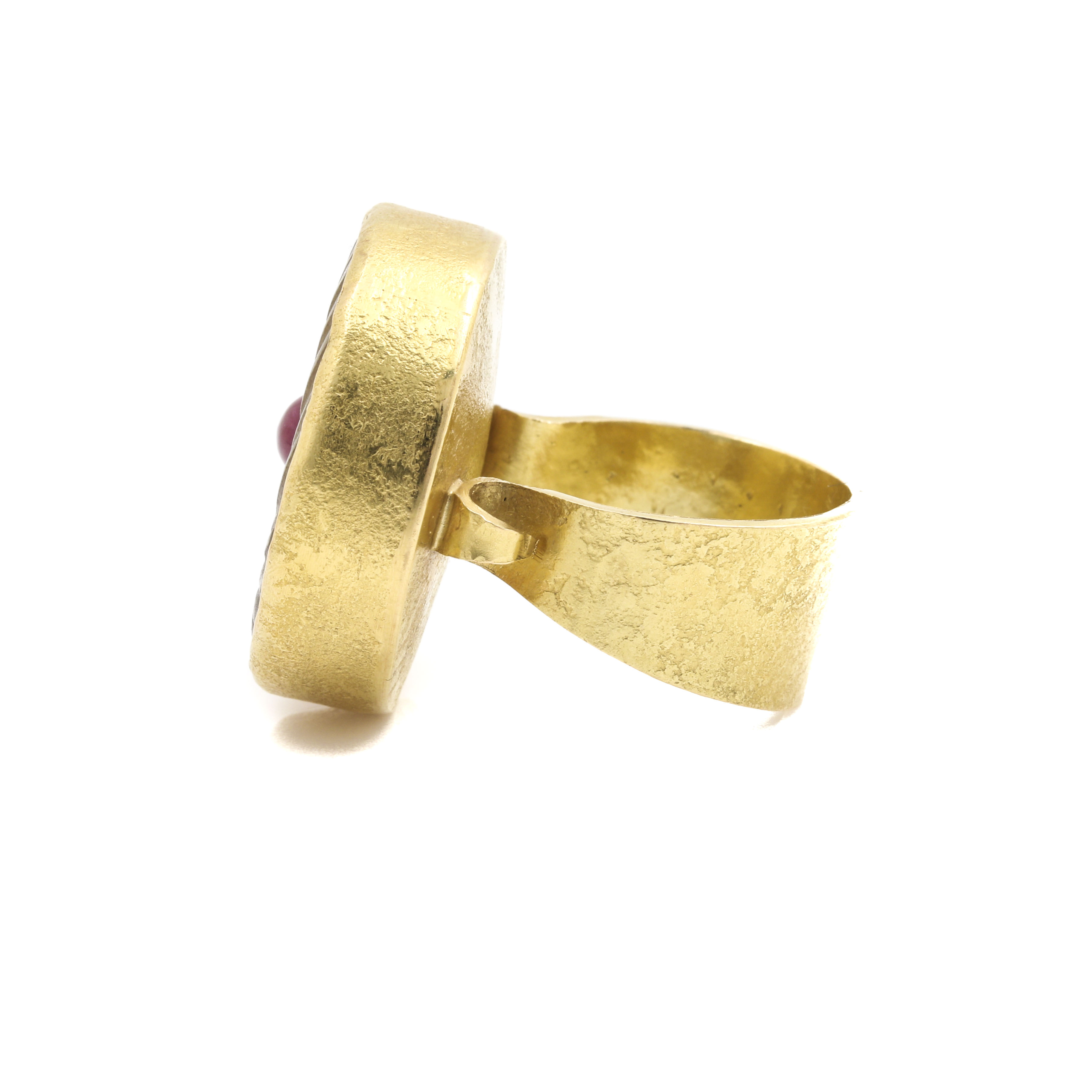 18K Yellow Gold "Cervini" Serpentine and Ruby Ring