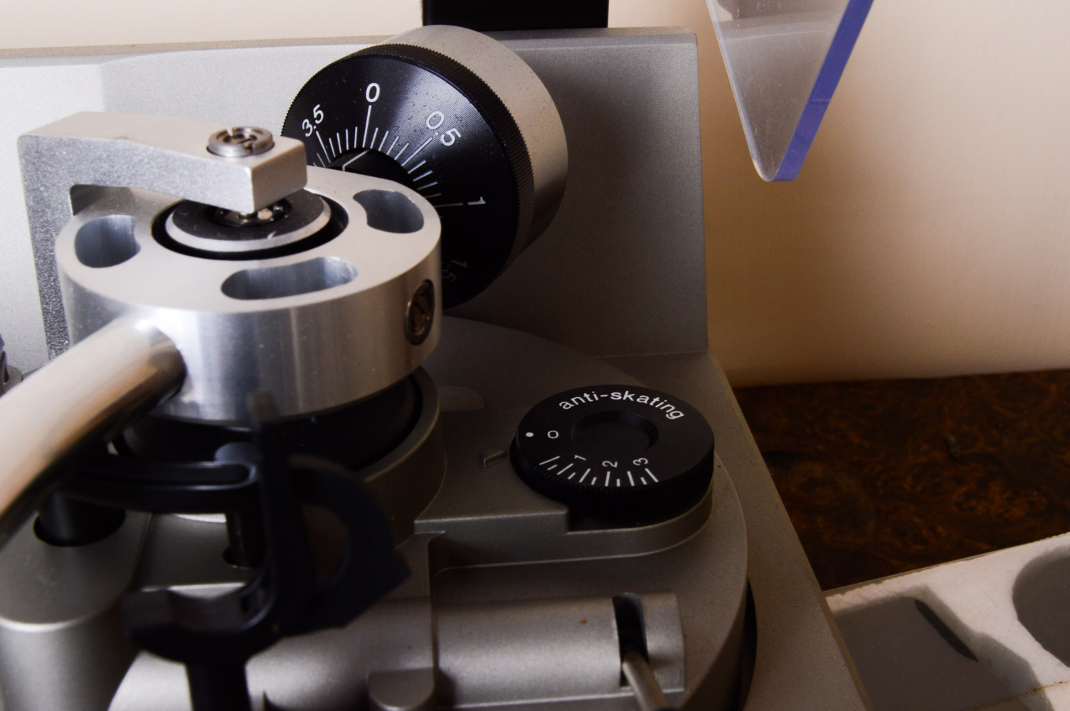 Vintage Pioneer SX-780 Receiver and Technics SL-1950 Direct Drive Turntable