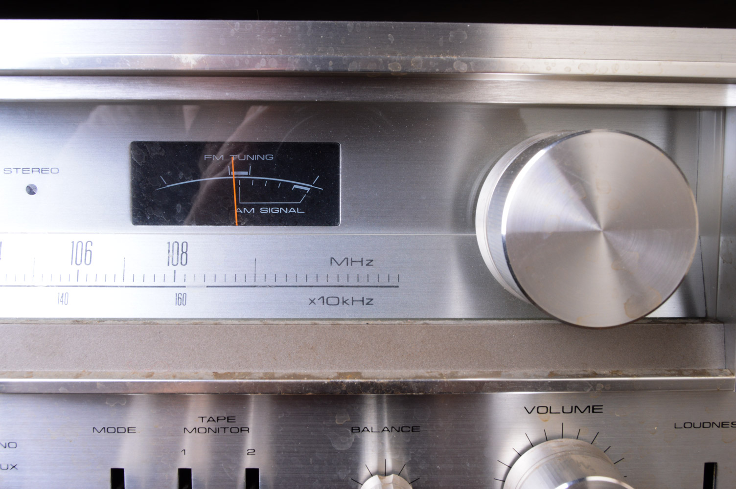 Vintage Pioneer SX-780 Receiver and Technics SL-1950 Direct Drive Turntable