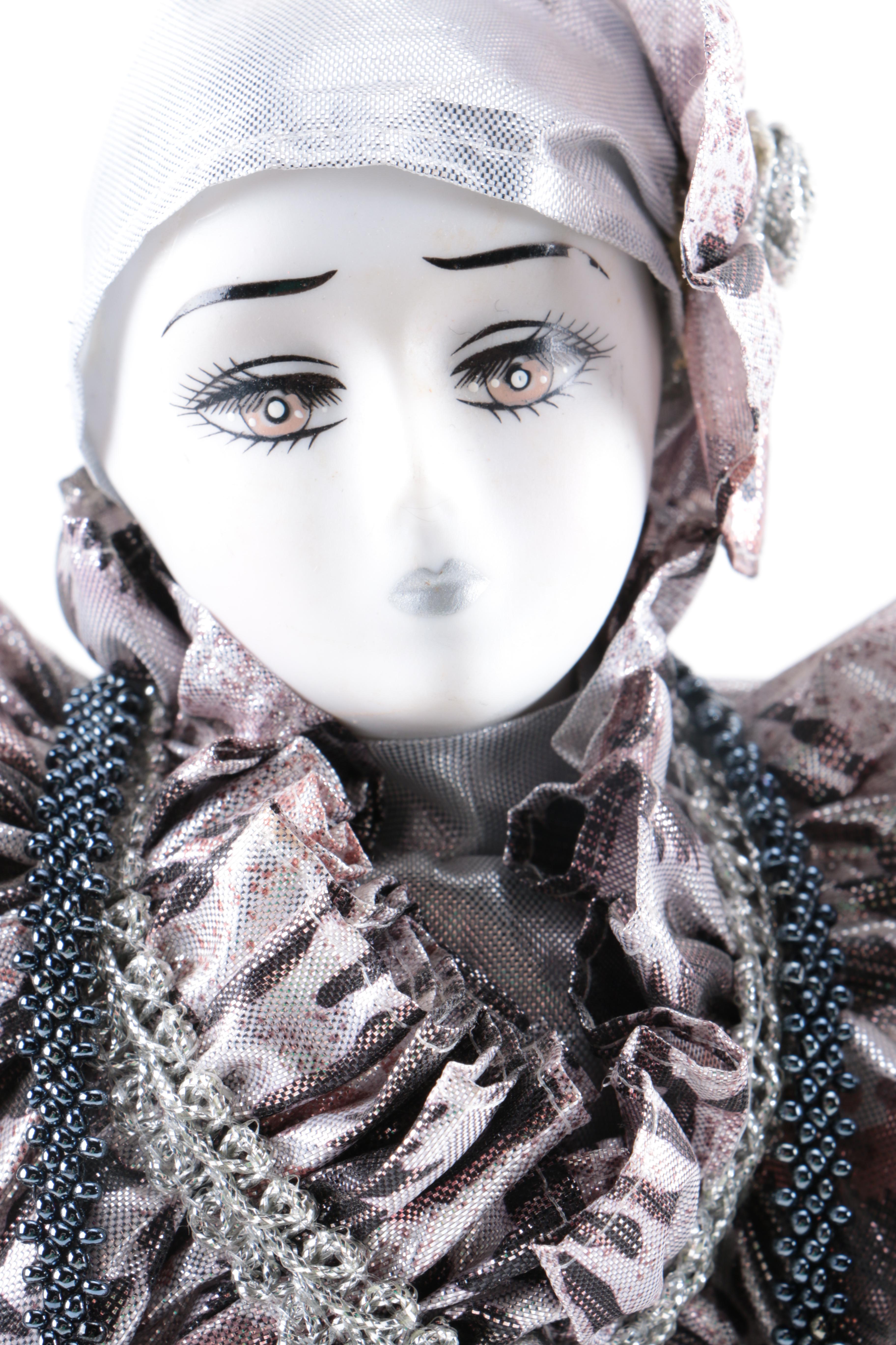 Porcelain Dolls Including Heritage Mint