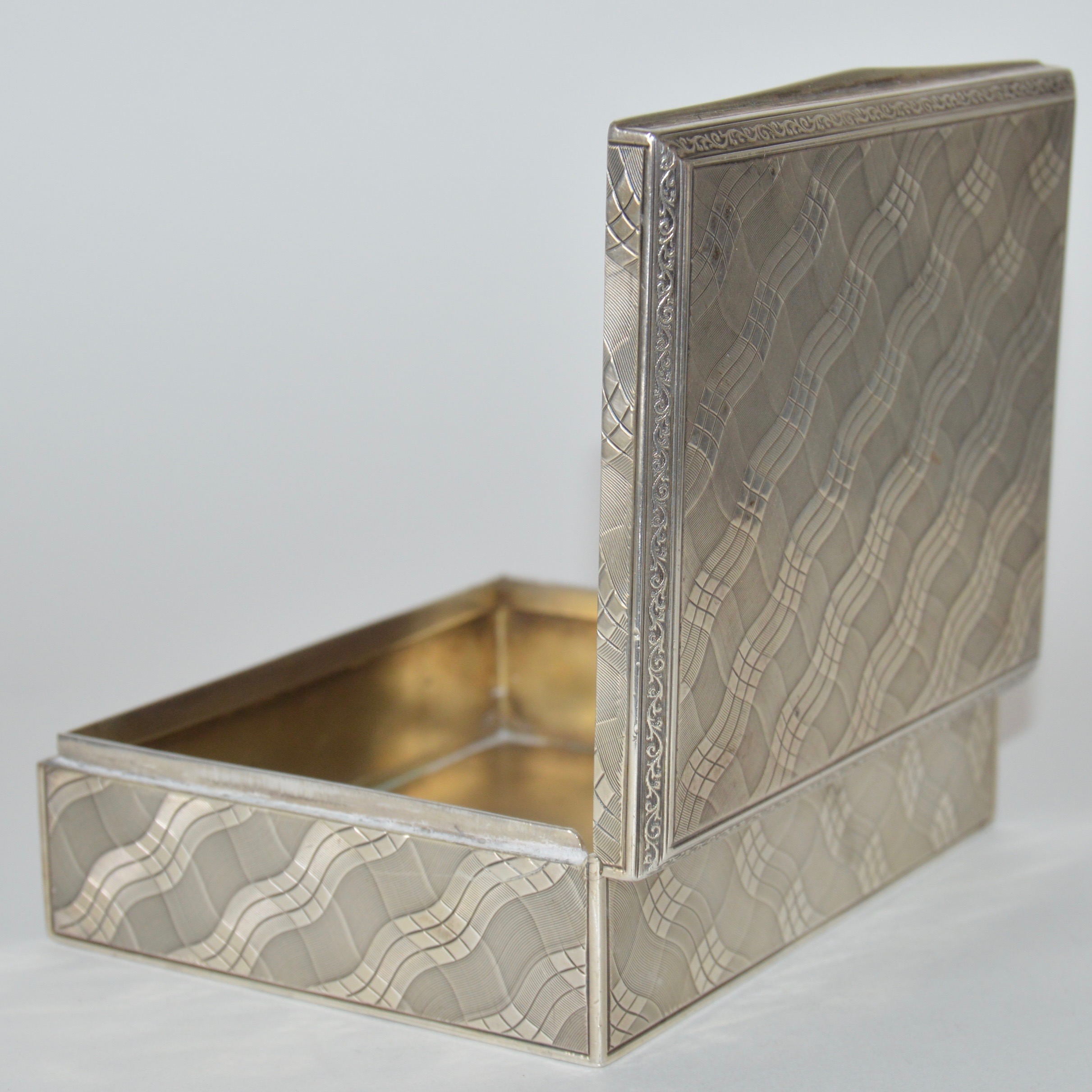Sterling Silver Engraved Trinket Box