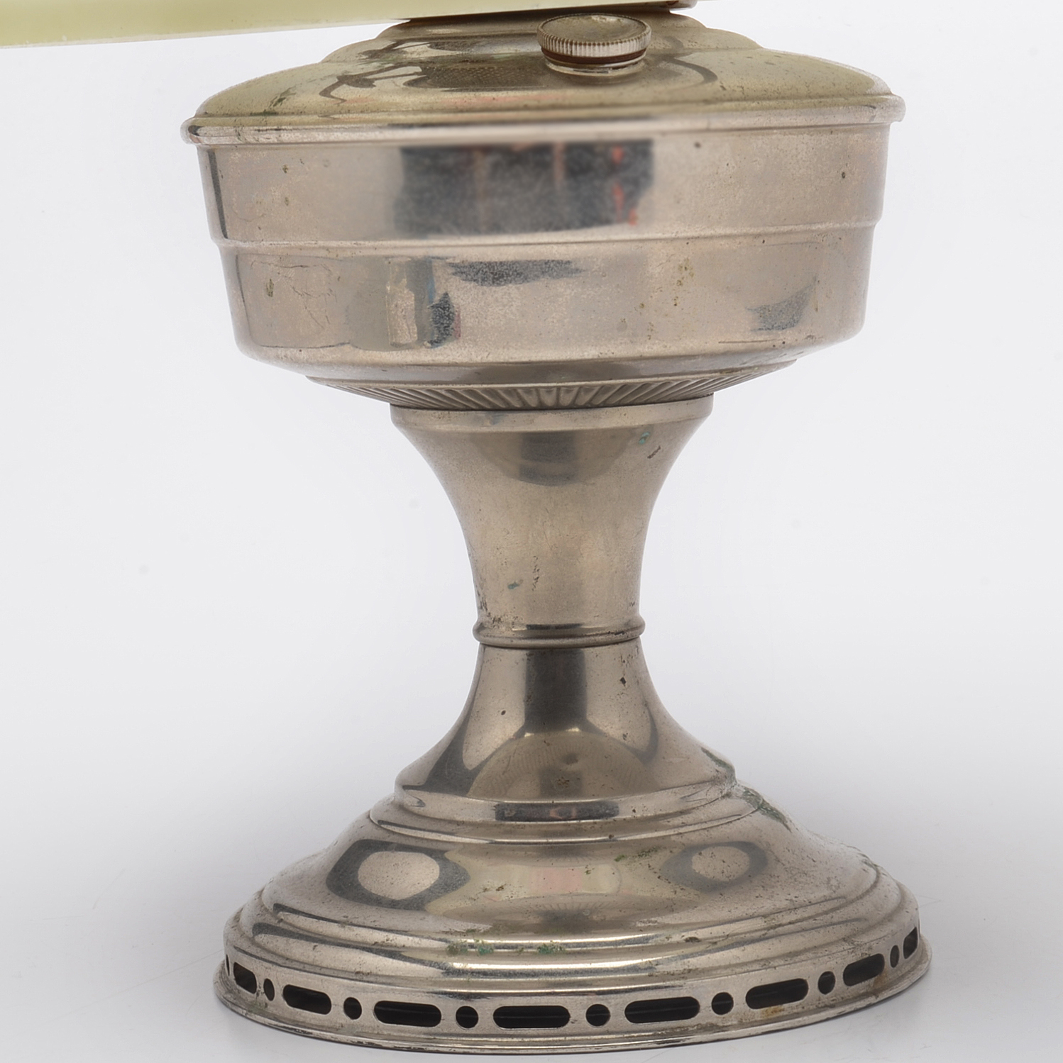 Antique Aladdin Oil Lamp