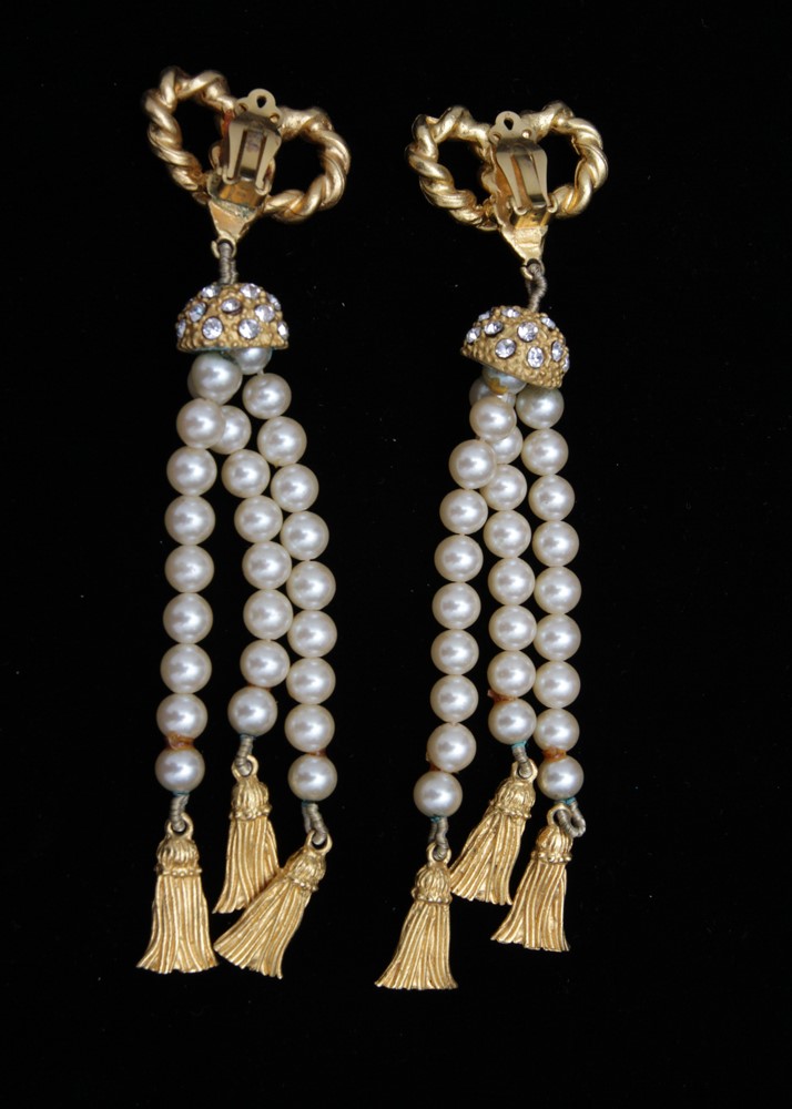 Vintage Deanna Hamro Costume Jewelry Drop Earrings