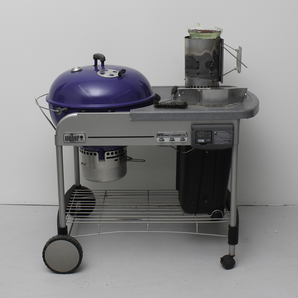 Weber Performer Deluxe Charcoal Grill