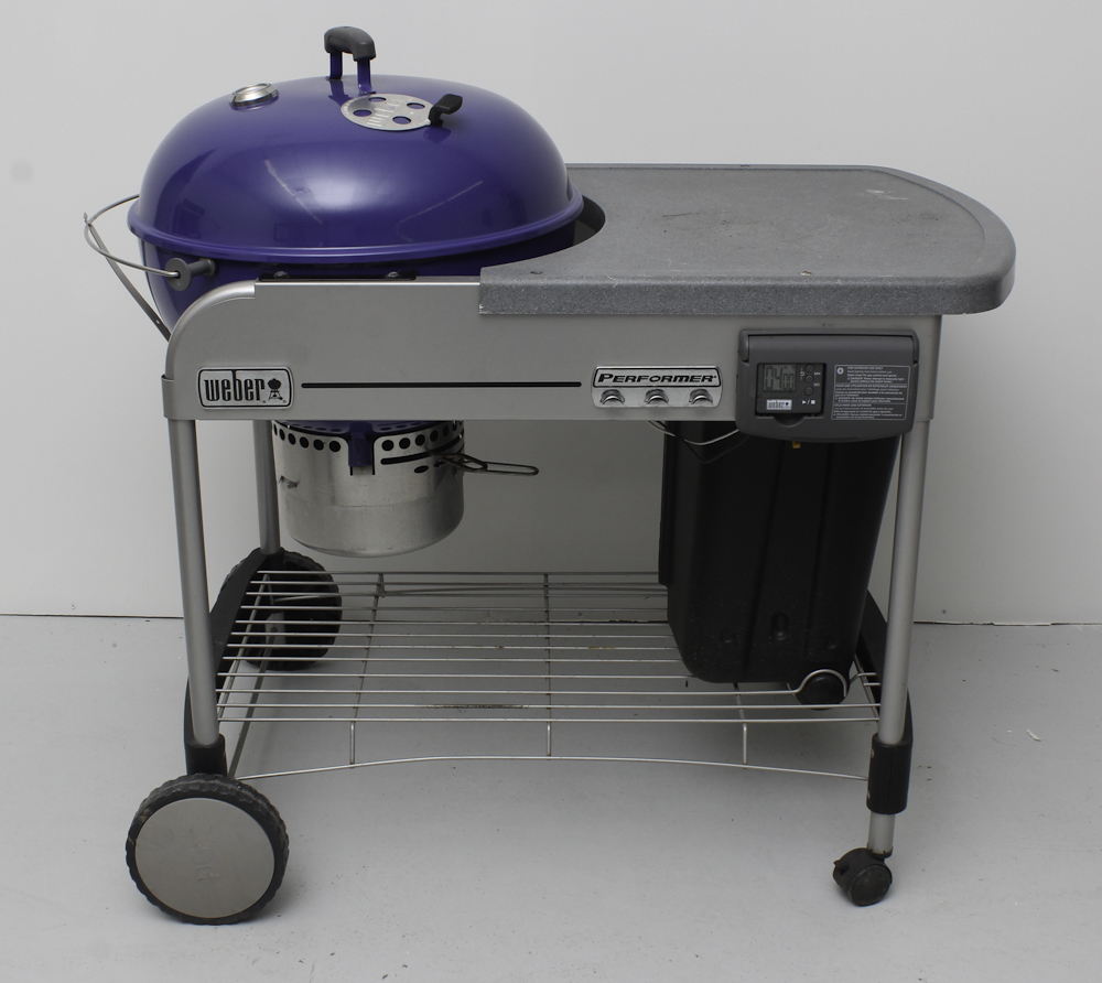 Weber Performer Deluxe Charcoal Grill