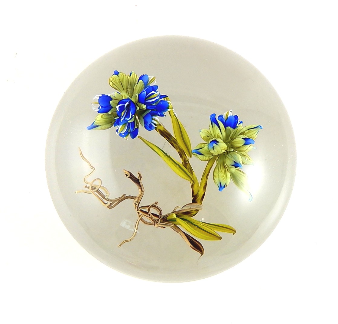 Signed Paul Stankard Handcrafted Art Glass Paperweight