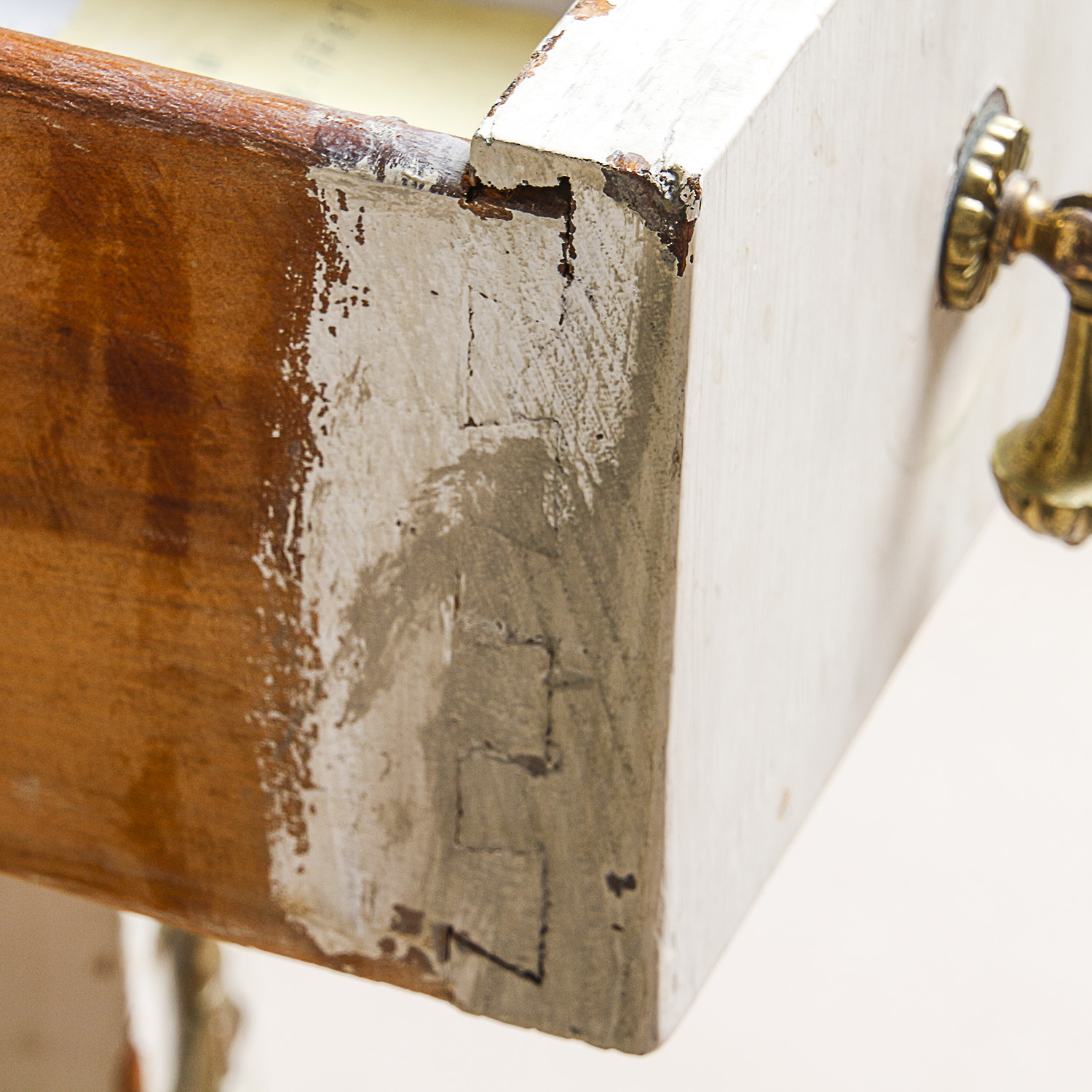 Neoclassical Style Vanity Table with Mirror