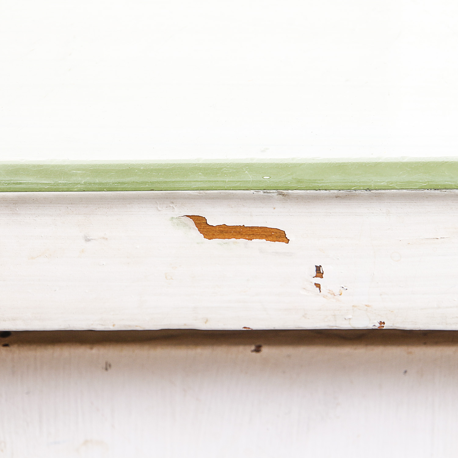 Neoclassical Style Vanity Table with Mirror