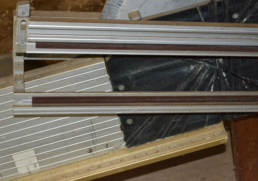 Dial N' Angle Portable Saw Table