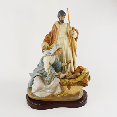 Lladró "A King Is Born" Retired Porcelain Figurine