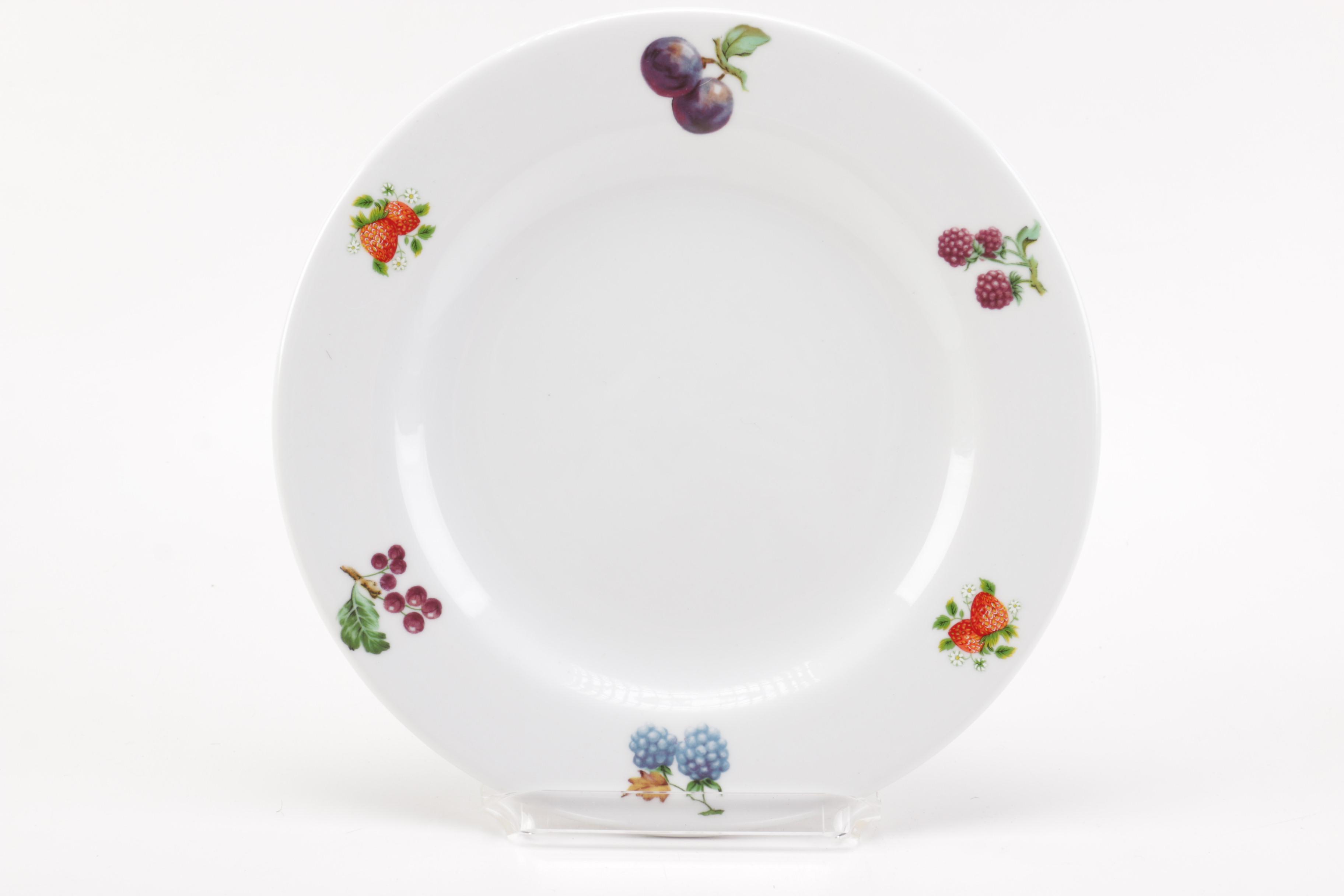 Cordon Bleu Porcelain Colander and Plate