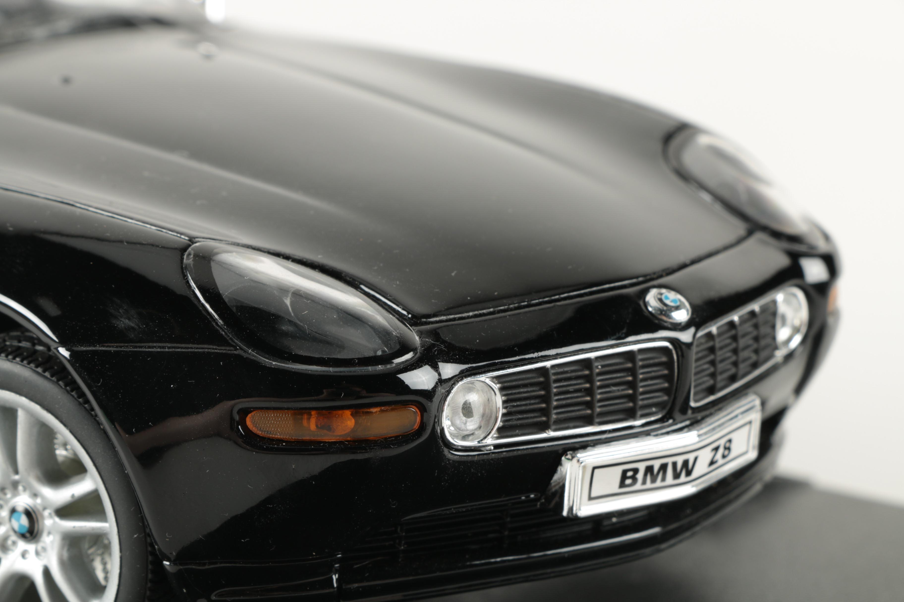 Welly BMW Z8 Die-Cast Car