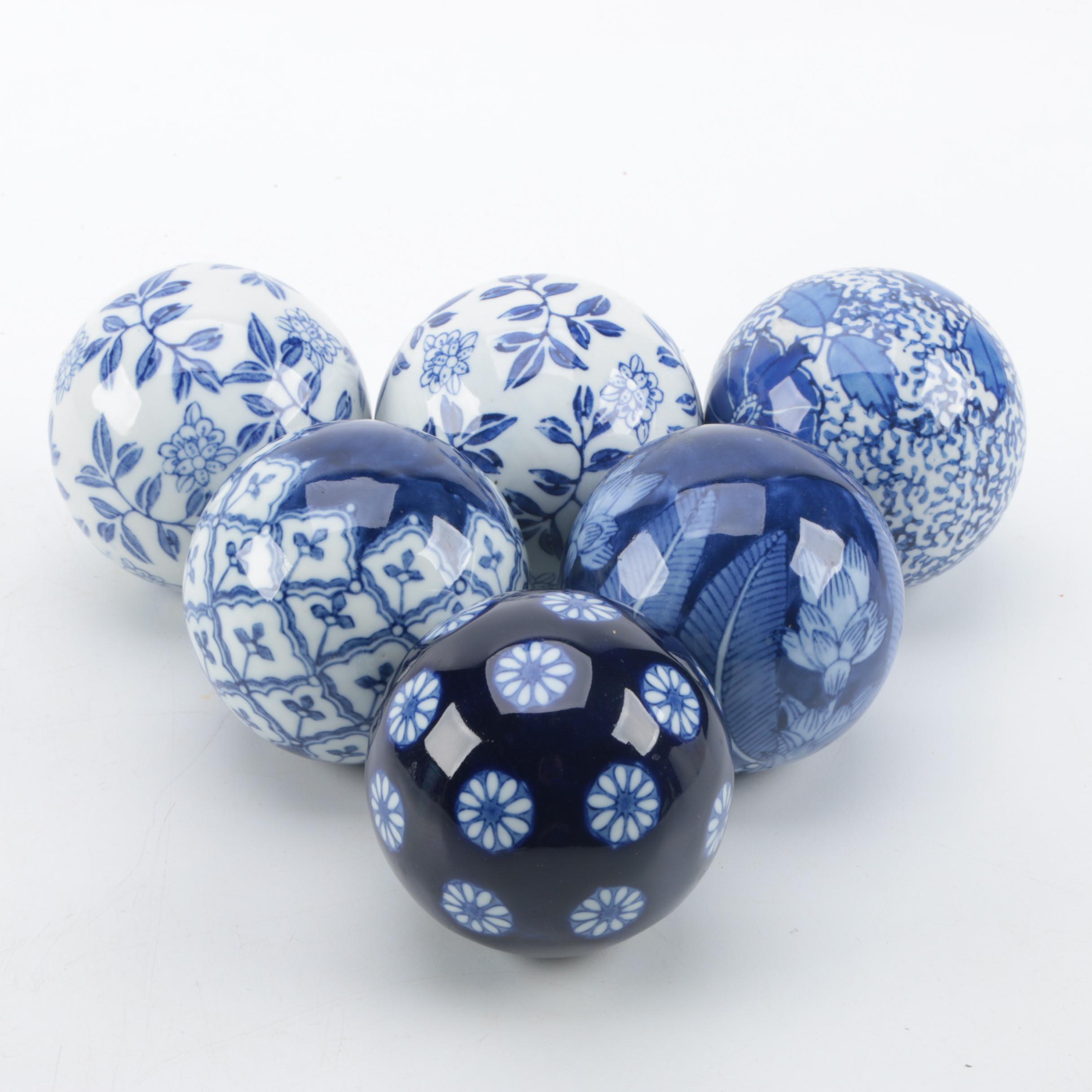 Blue and White Decorative Ceramic Balls