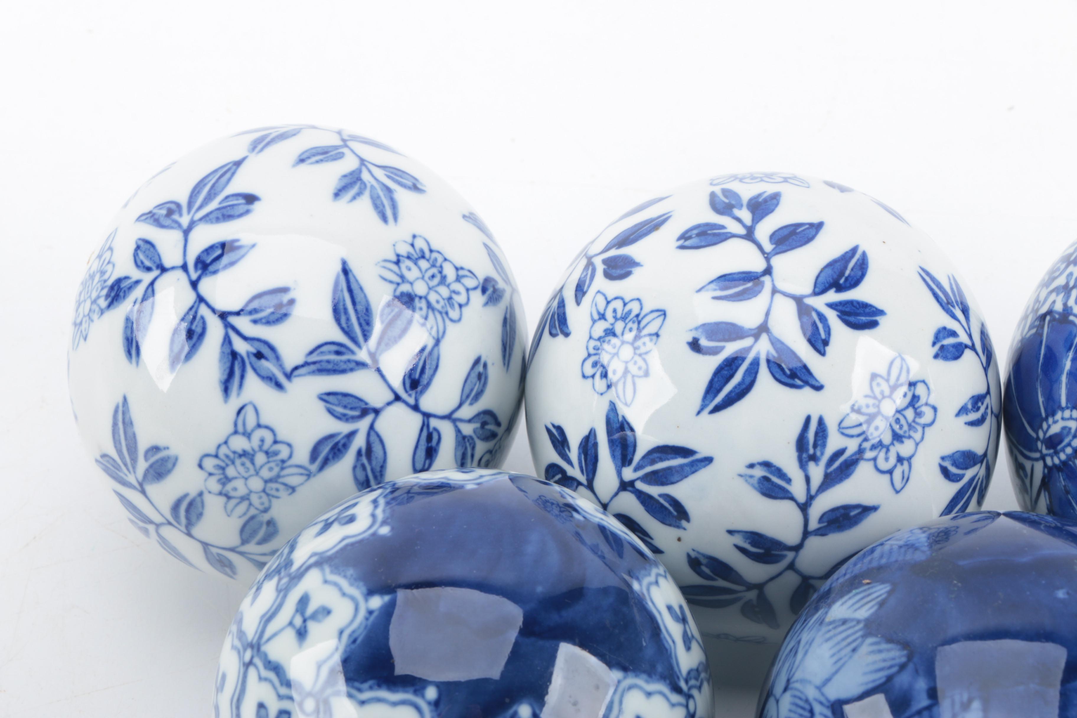 Blue and White Decorative Ceramic Balls