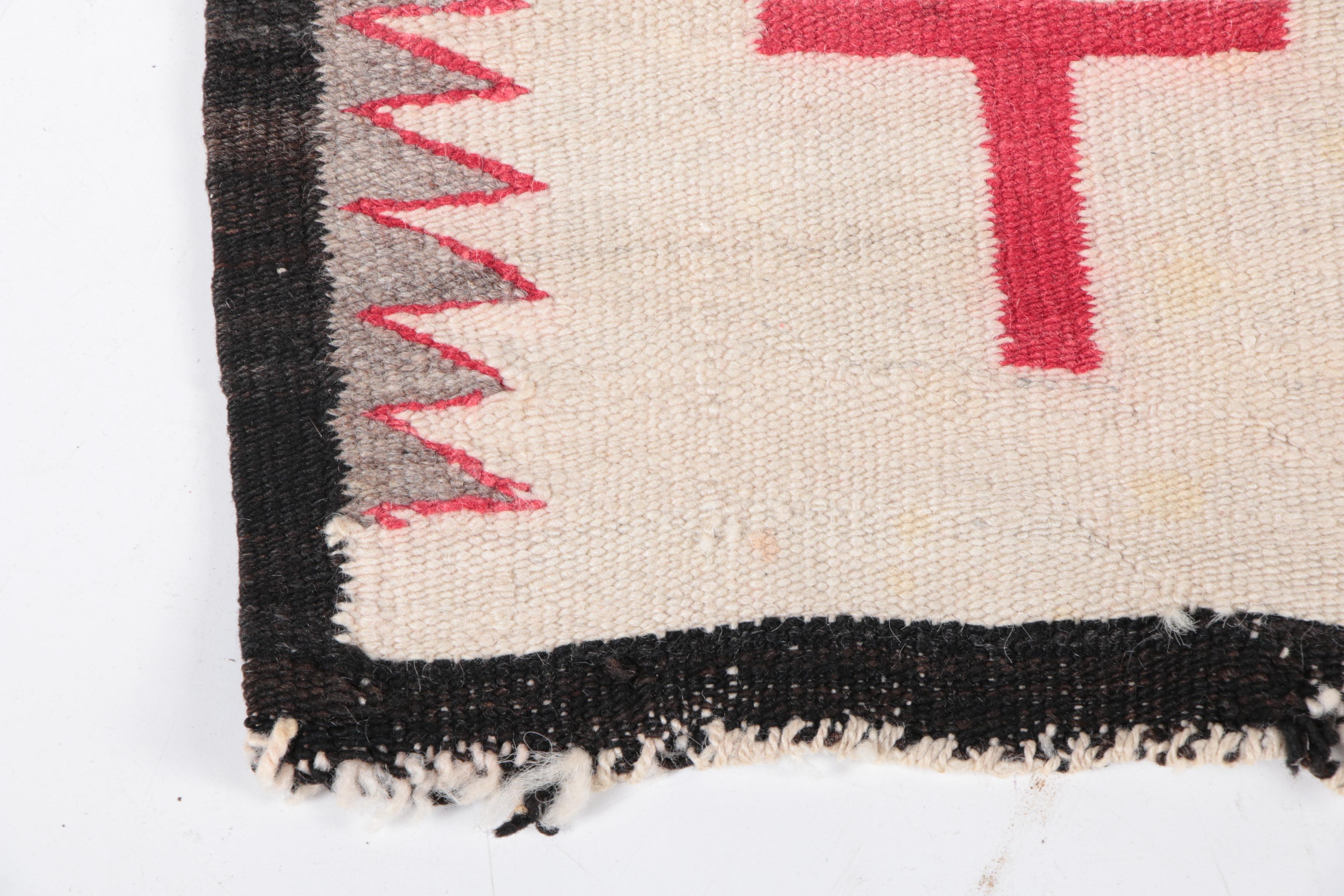 Hand-Knotted Native American- Style Accent Rug