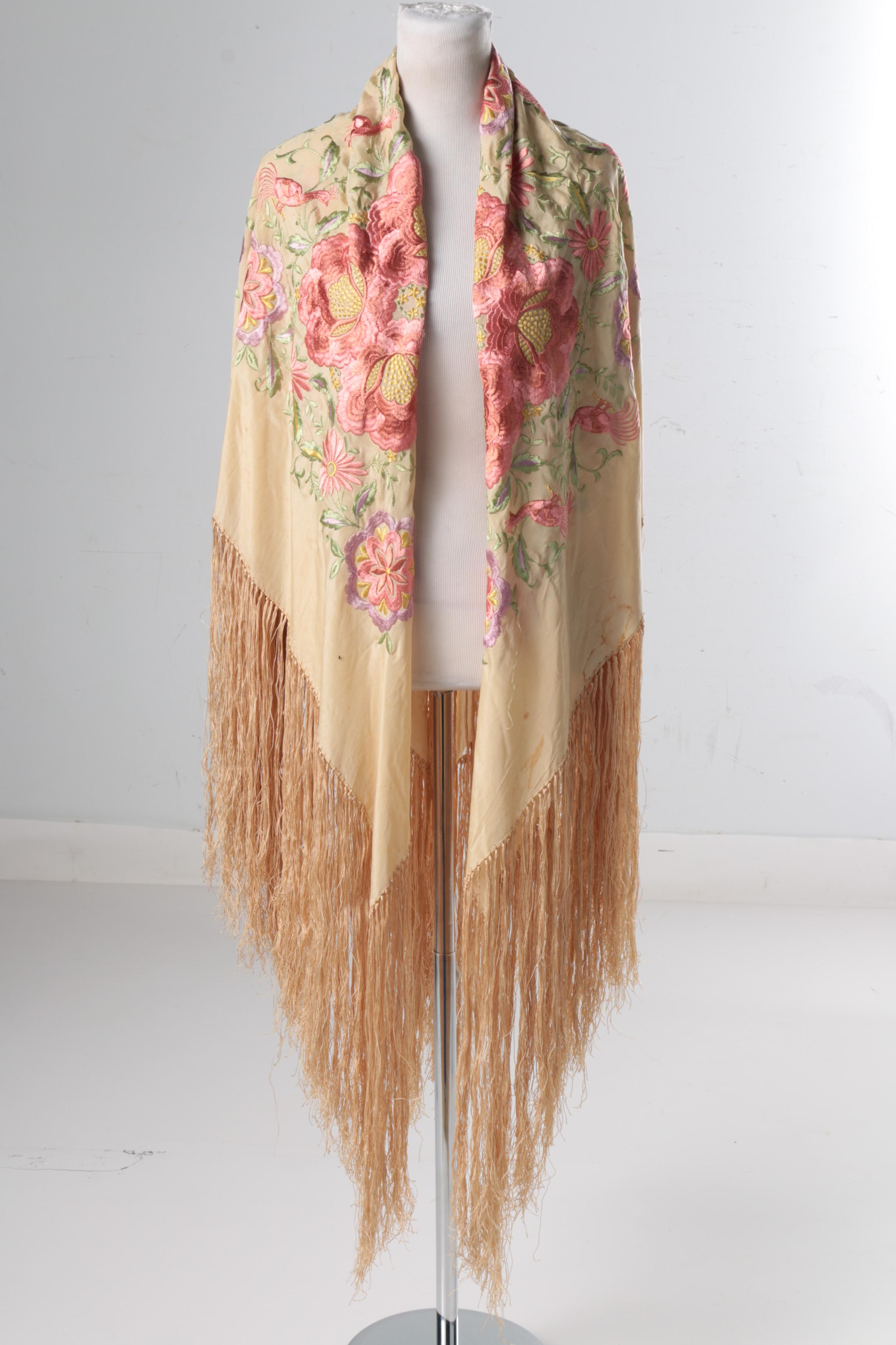 Floral Embroidered Piano Scarf