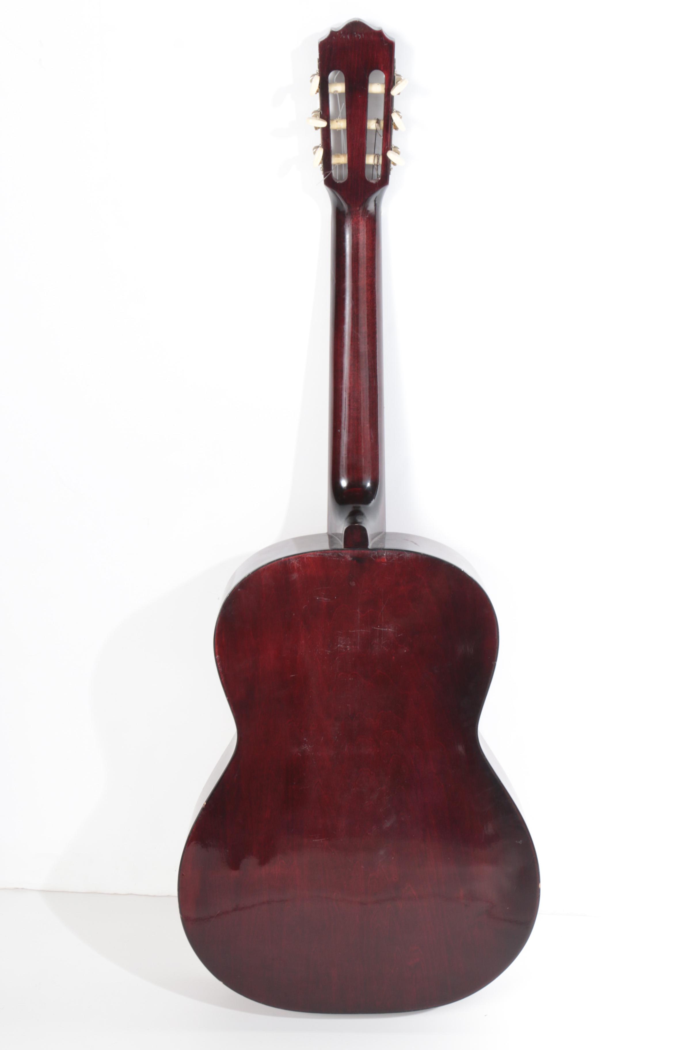 Granada 400 Classical Guitar