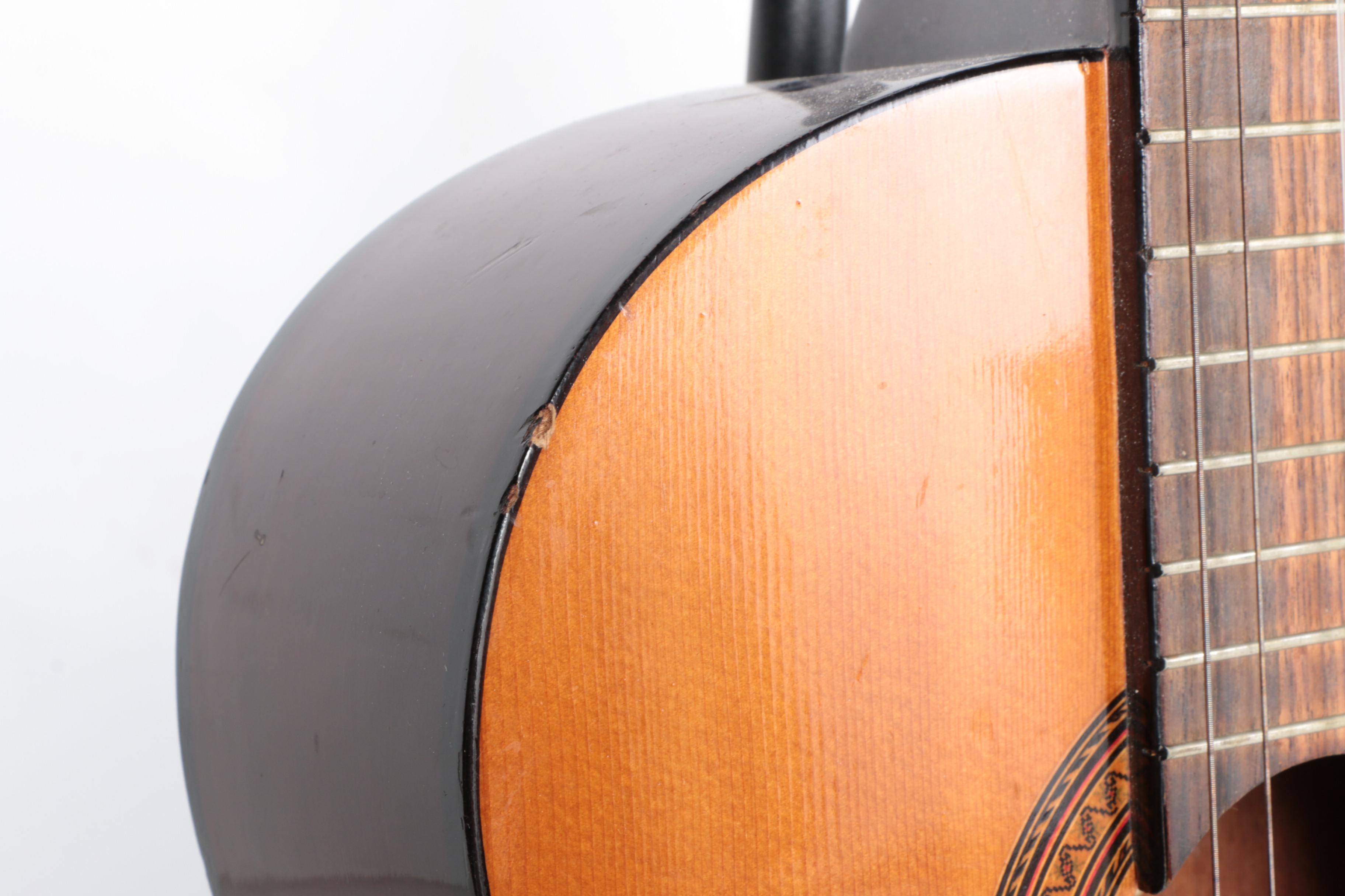 Granada 400 Classical Guitar